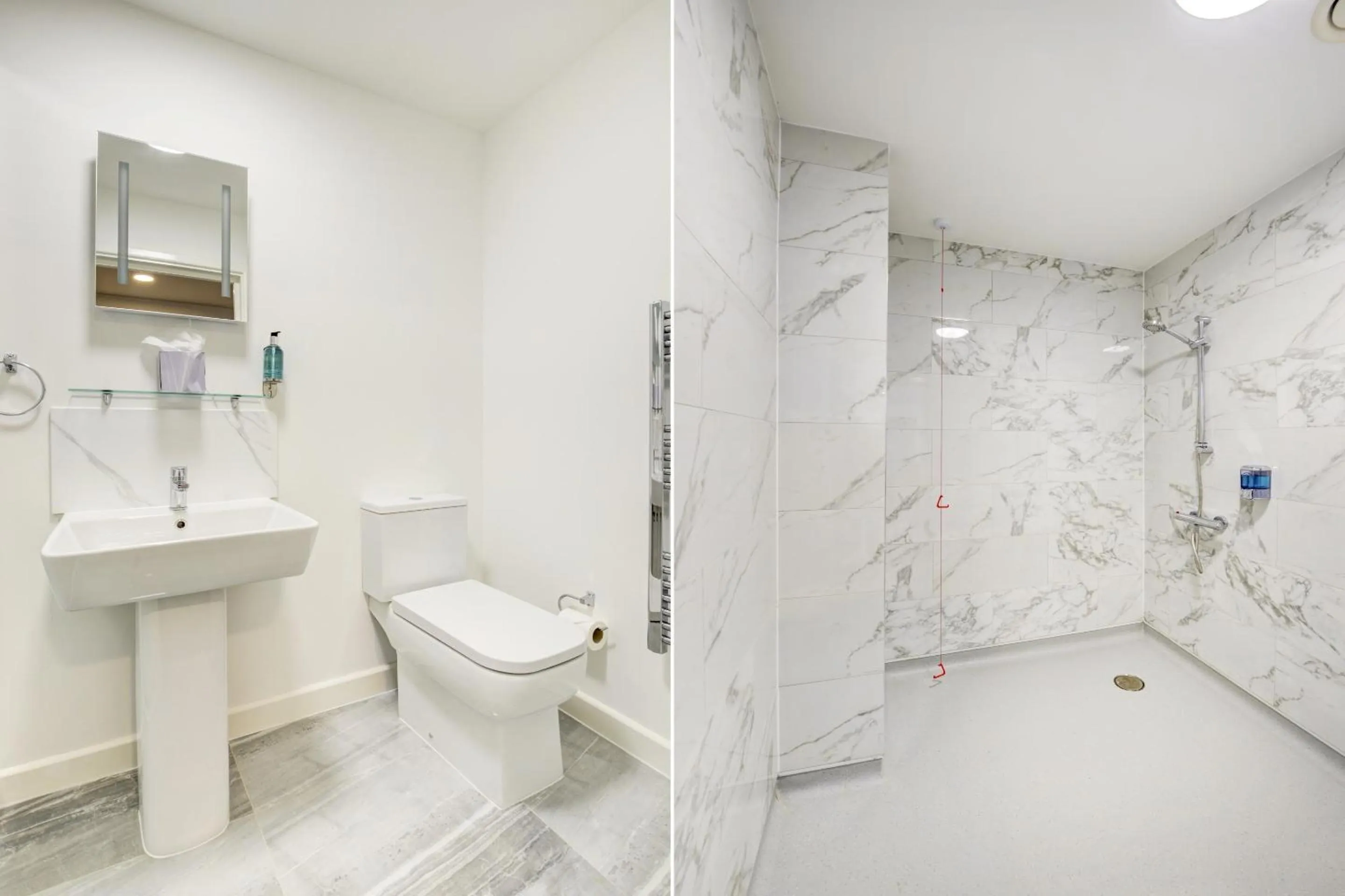 Bathroom in OYO Plymouth Central Hotel