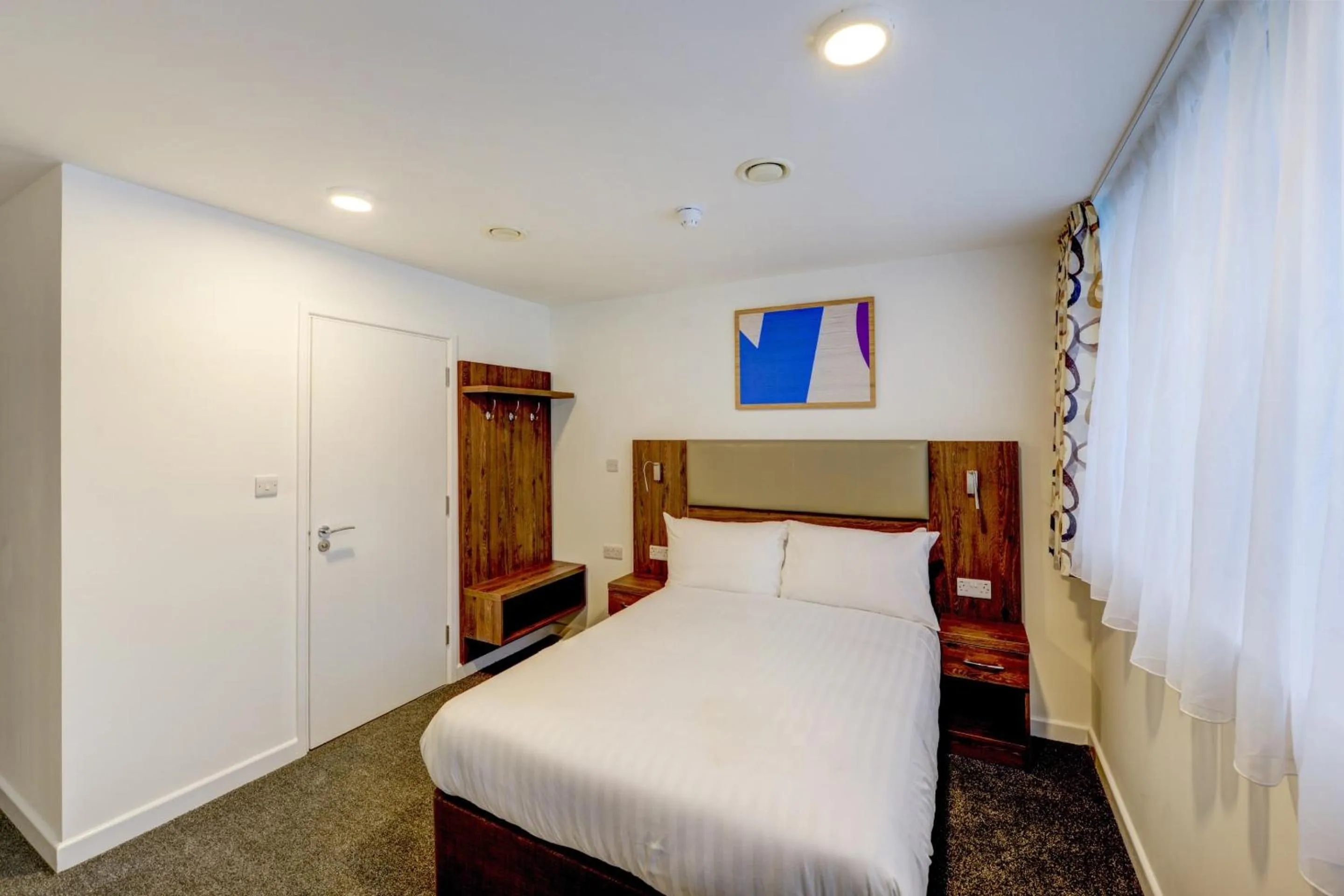 Bedroom, Bed in OYO Plymouth Central Hotel