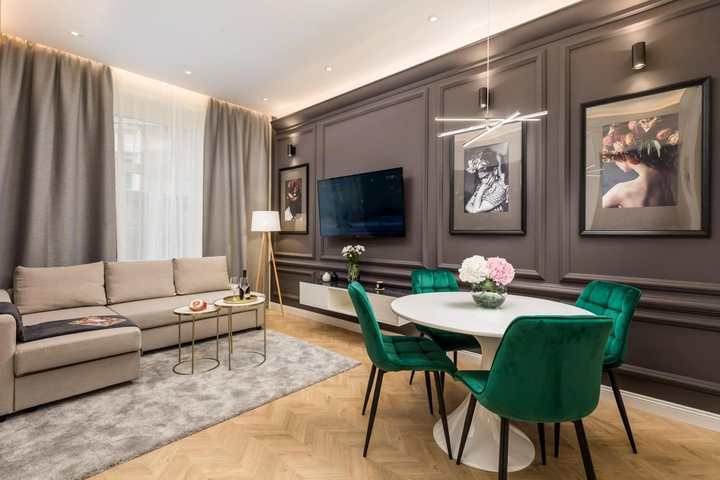 Living room in Luxury Number 1 Apartments