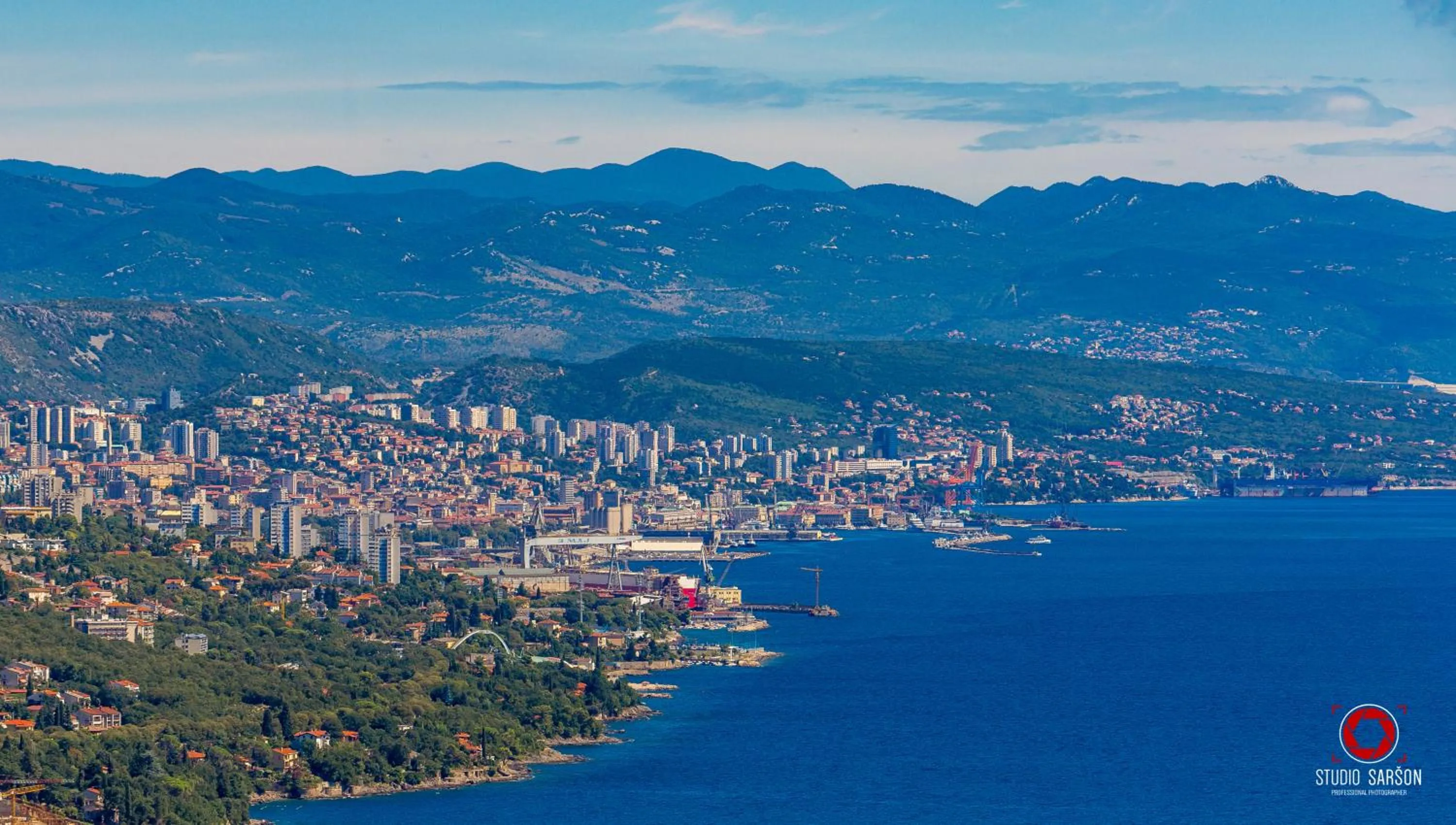 City view in Luxury Number 1 Apartments