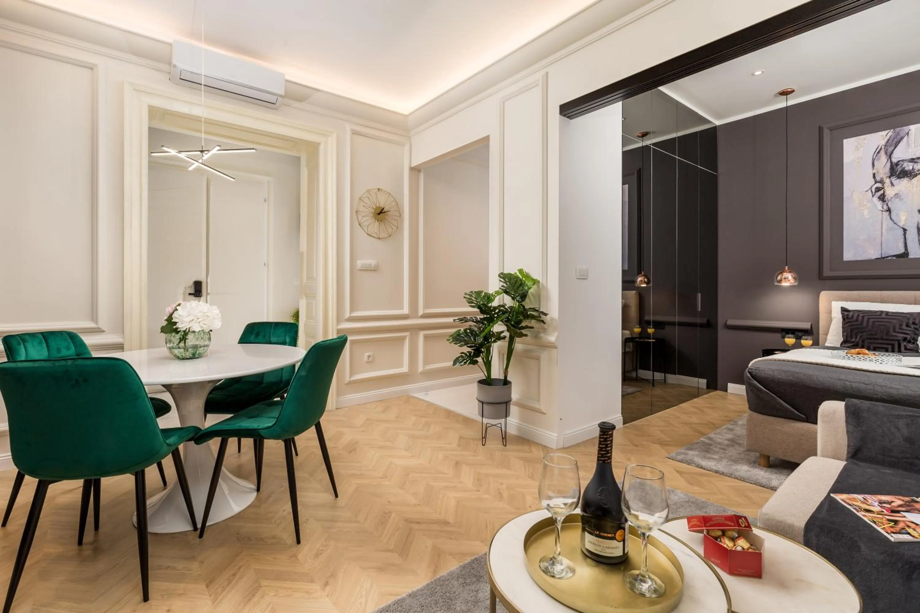 Living room in Luxury Number 1 Apartments