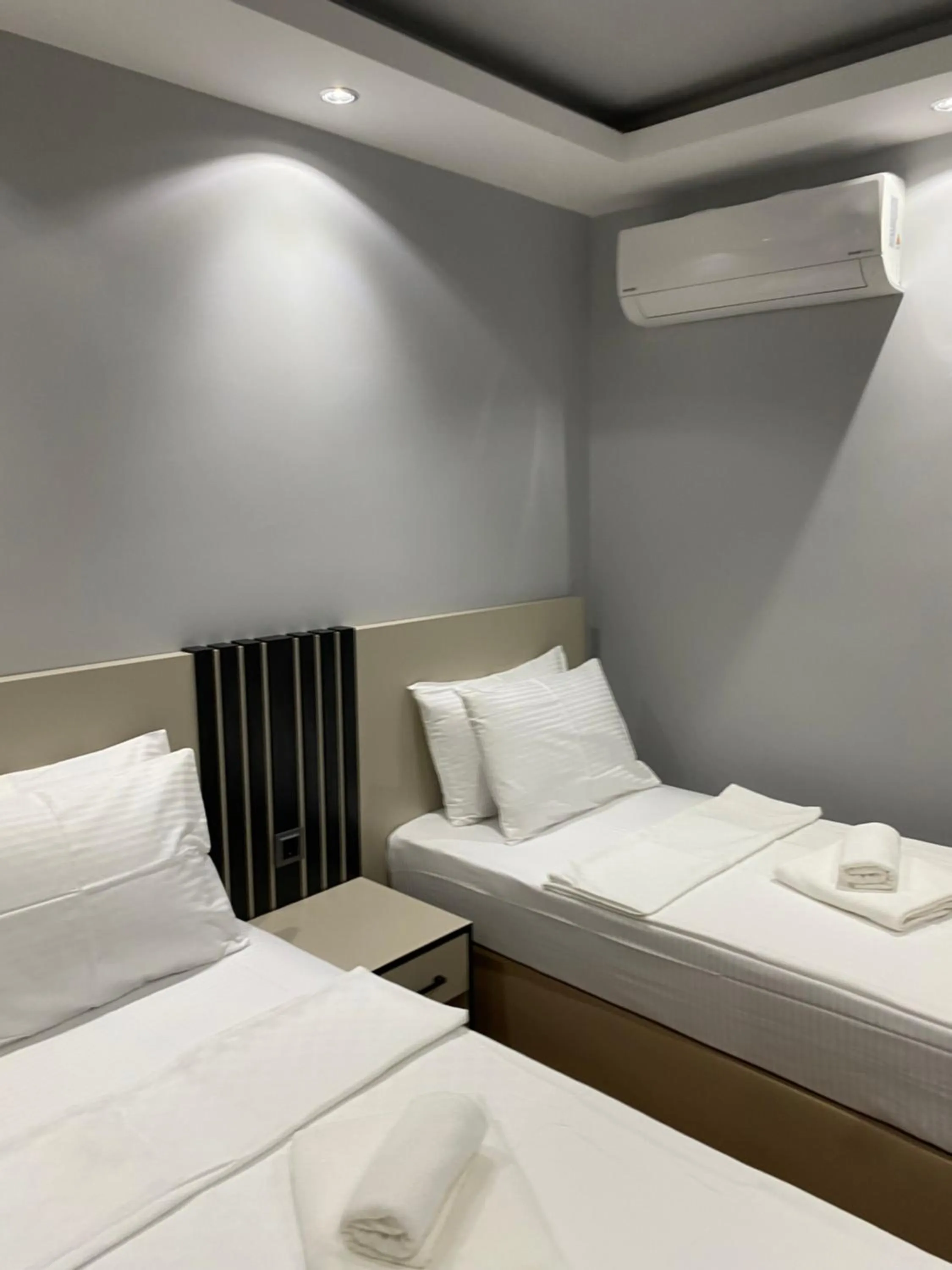 Bed in premium park apart otel