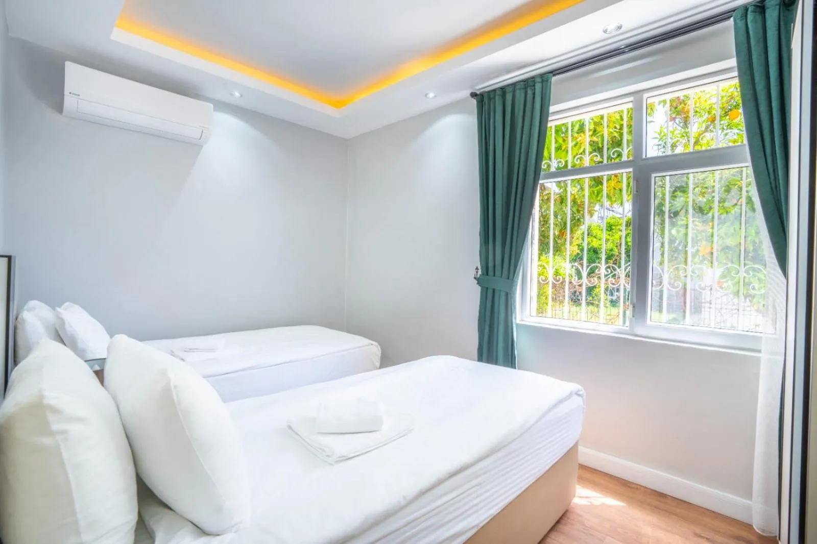 Bed in premium park apart otel