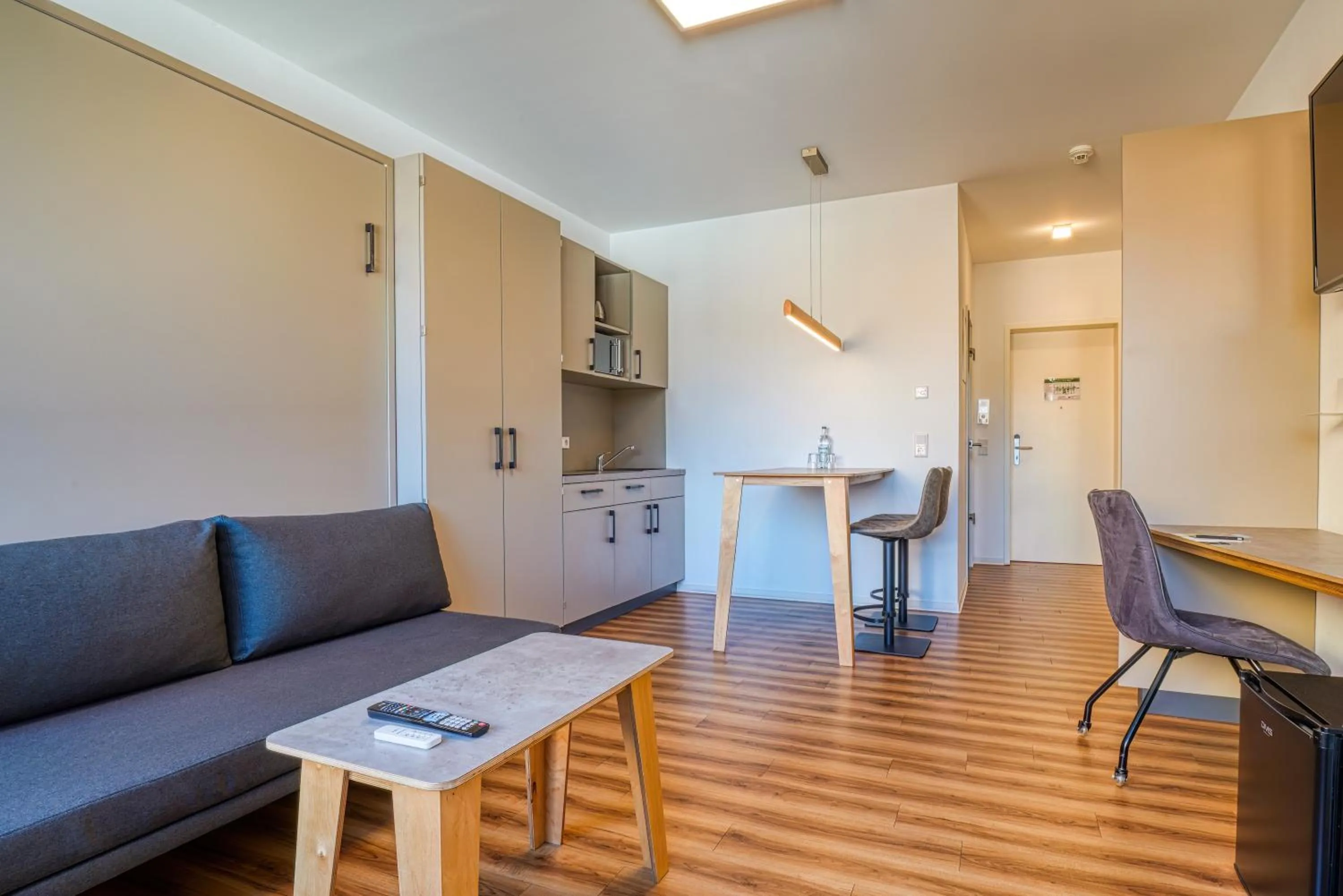 Kitchen or kitchenette in NiceToStay by Fairway Hotels