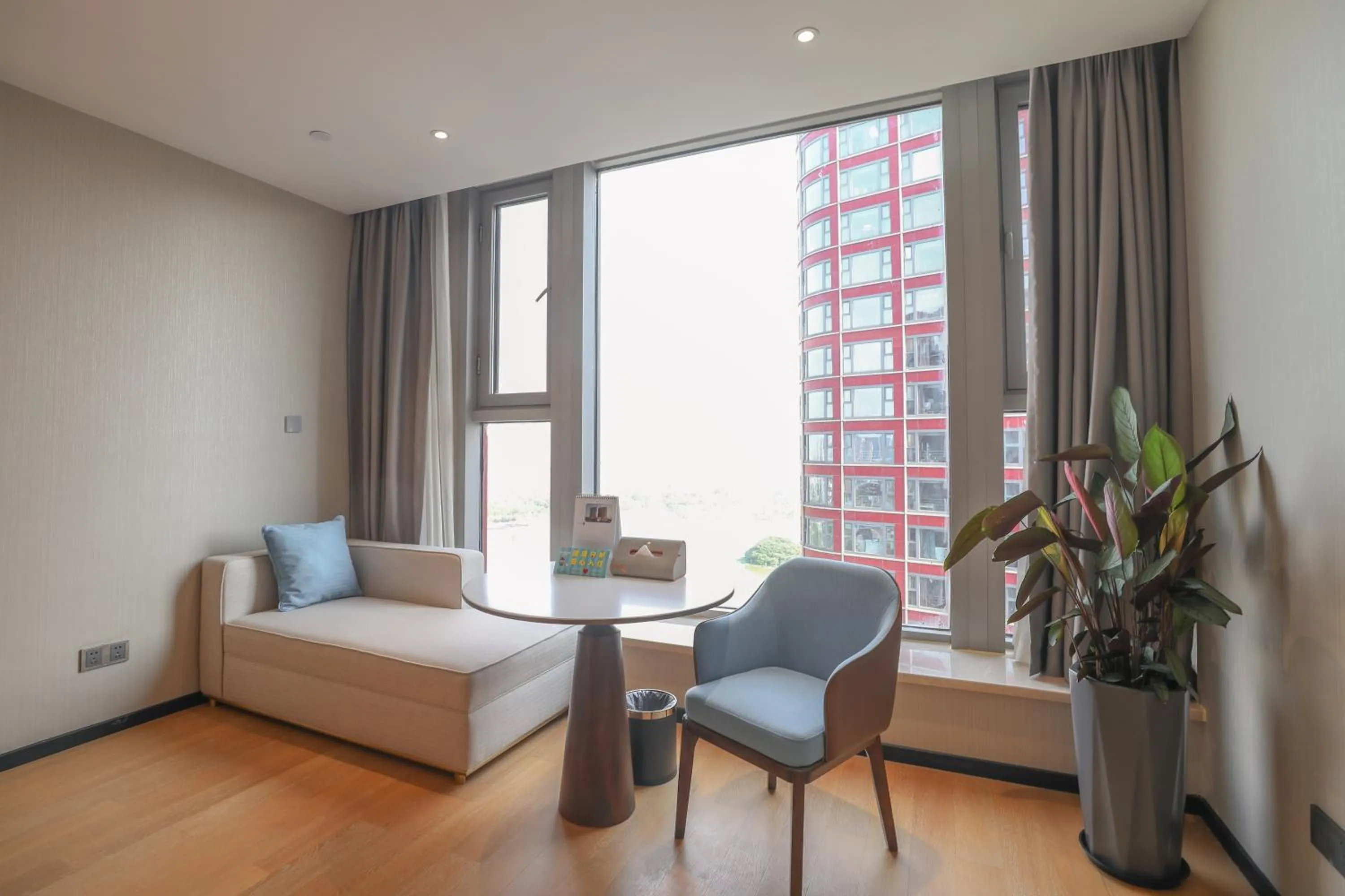 Jinling Funhome Hotel Nanjing Jiulong Lake - Nanjing South Railway Station