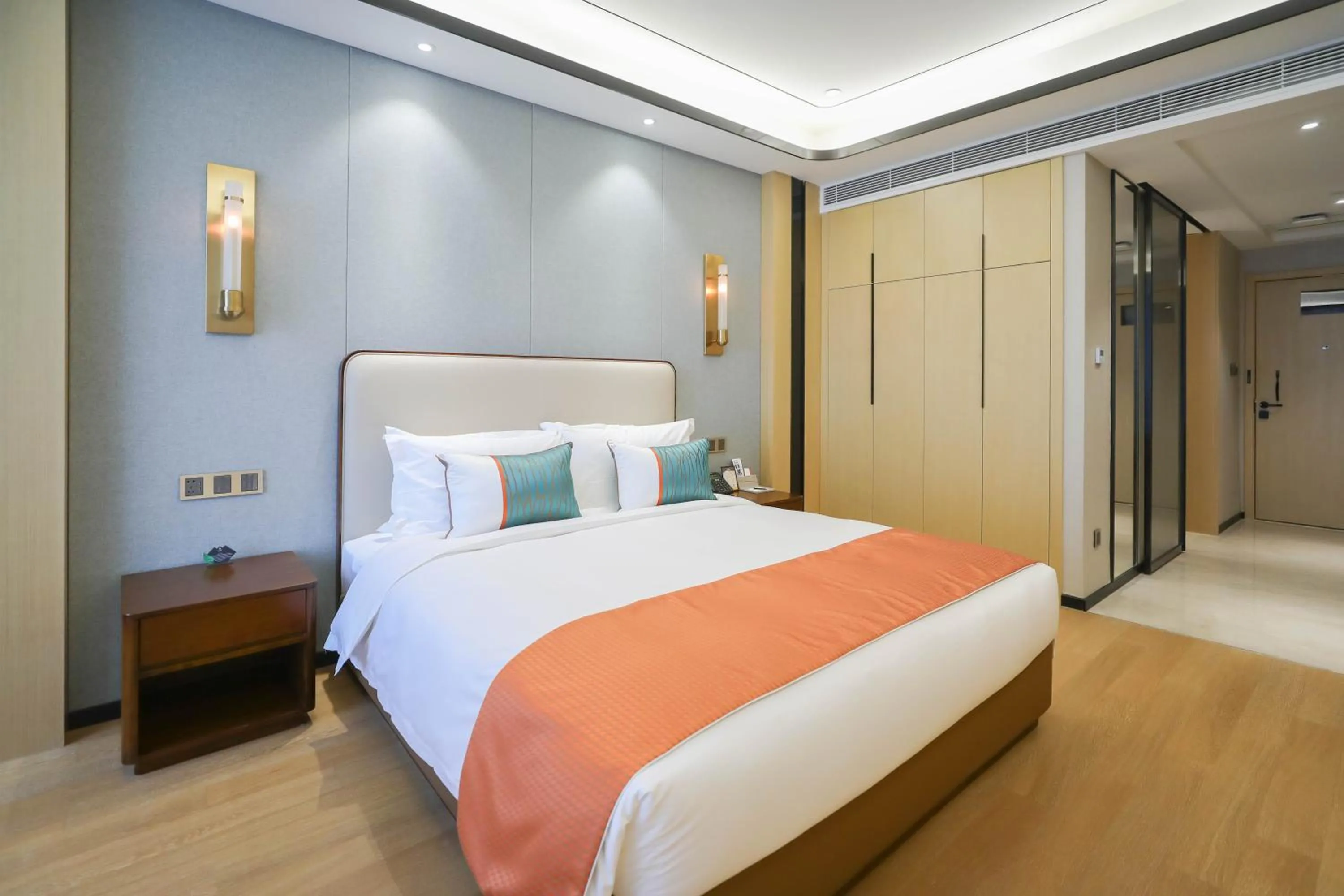 Bed in Jinling Funhome Hotel Nanjing Jiulong Lake - Nanjing South Railway Station