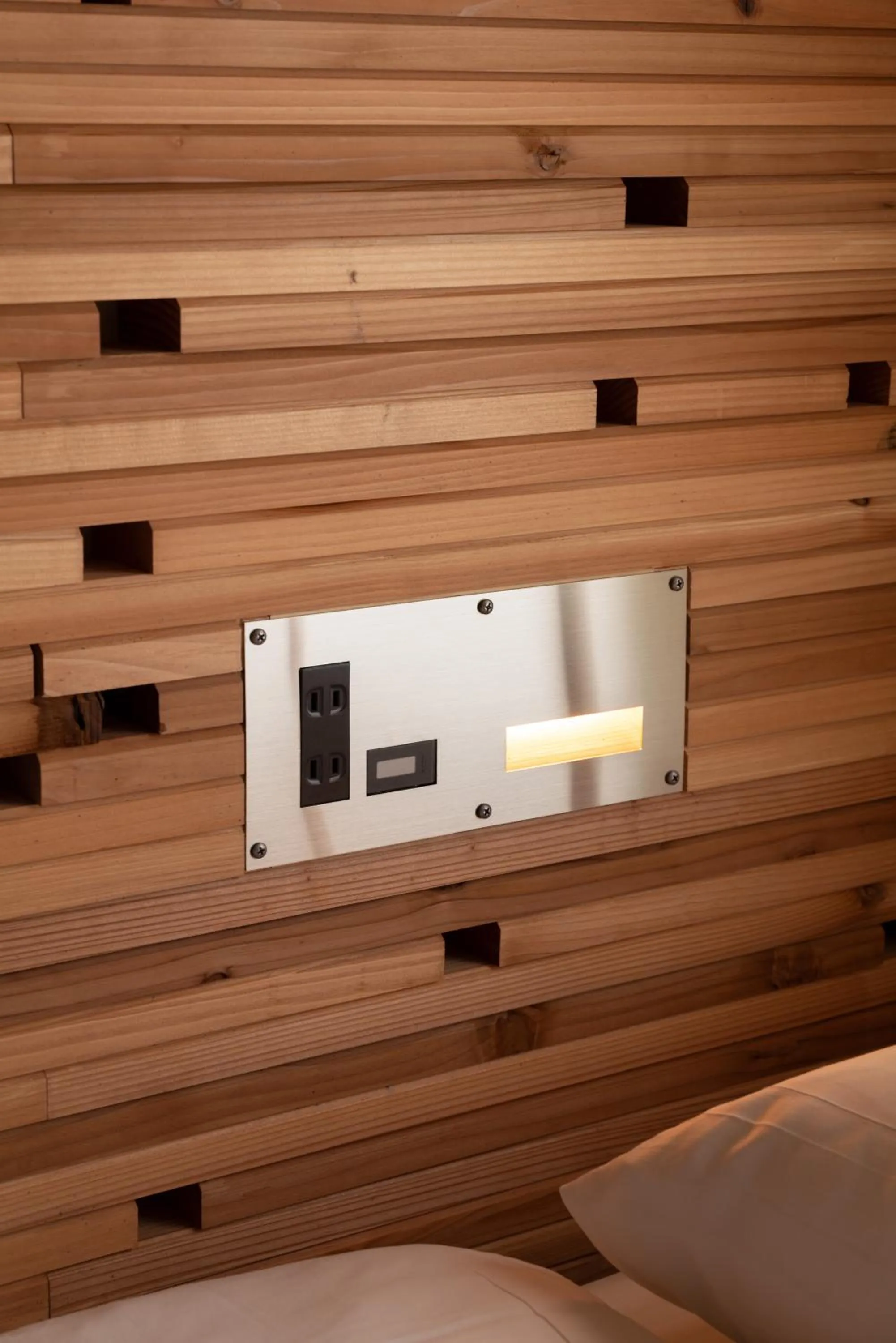 Photo of the whole room, Bed in cup of tea ensemble