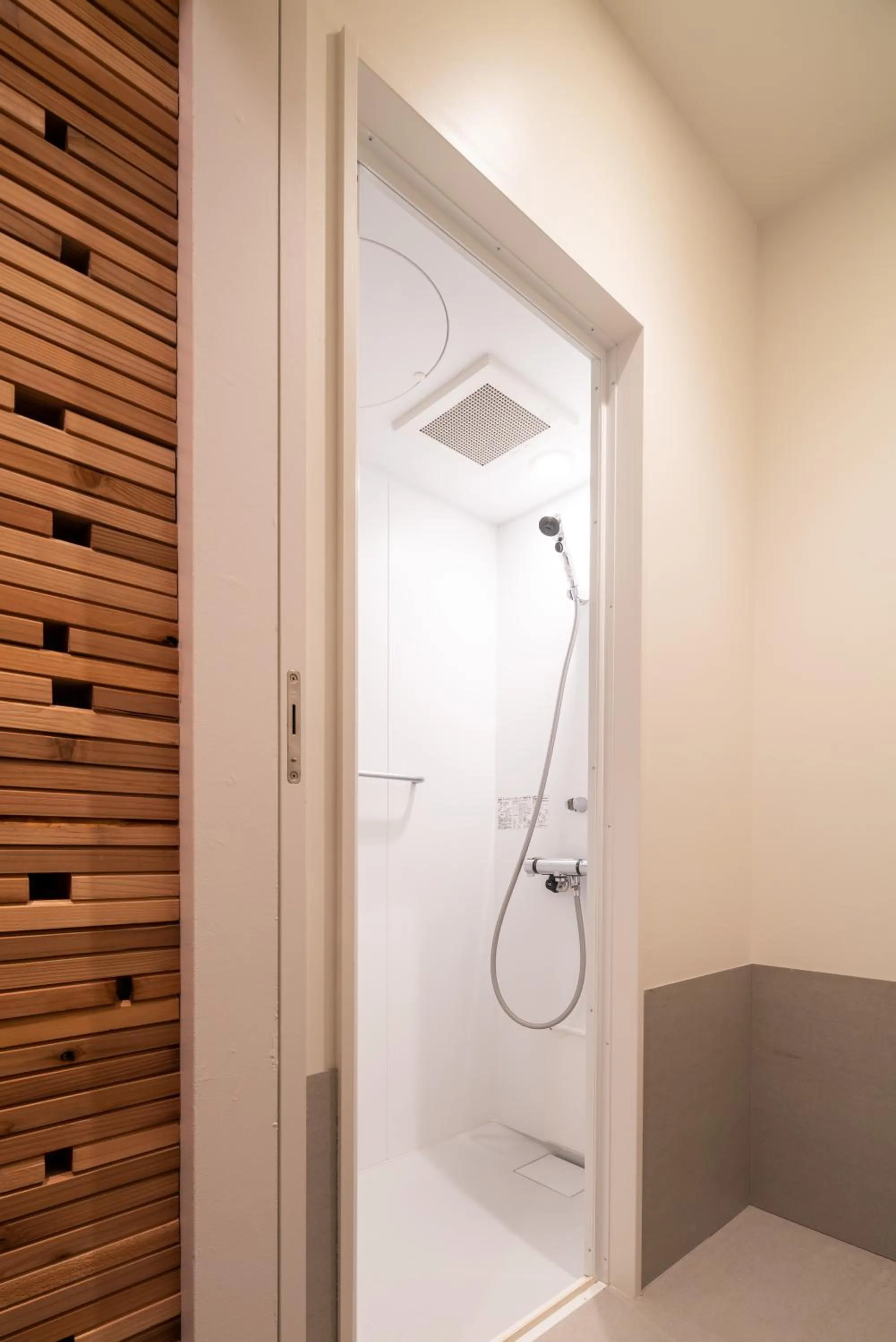 Shower in cup of tea ensemble