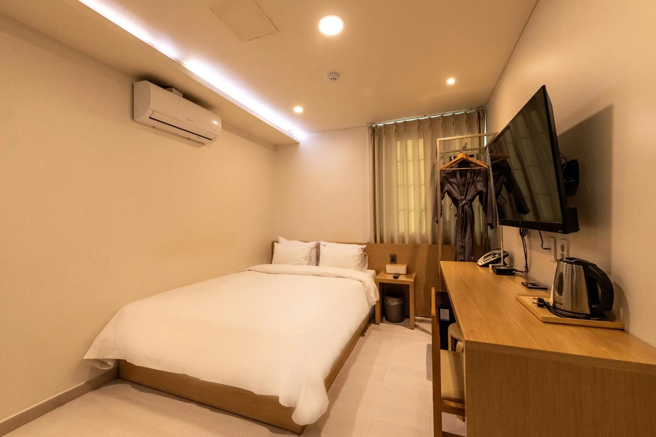 Bed in H Avenue Chuncheon