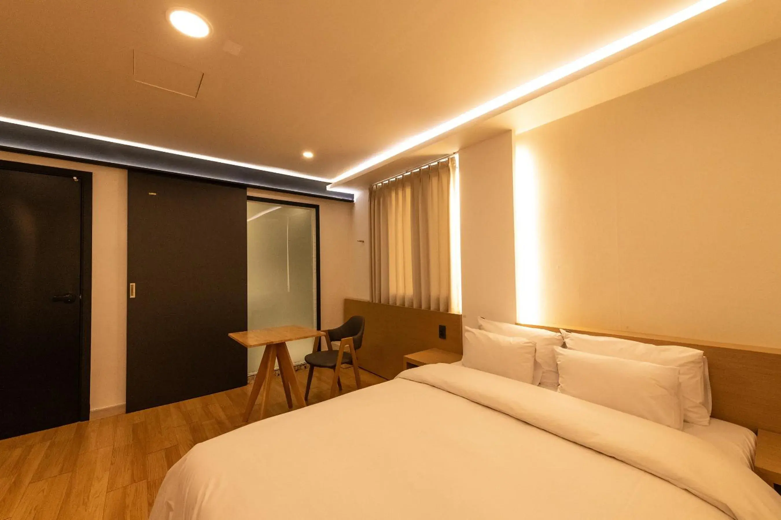 Bedroom, Bed in H Avenue Chuncheon Bedroom, Bed in H Avenue Chuncheon