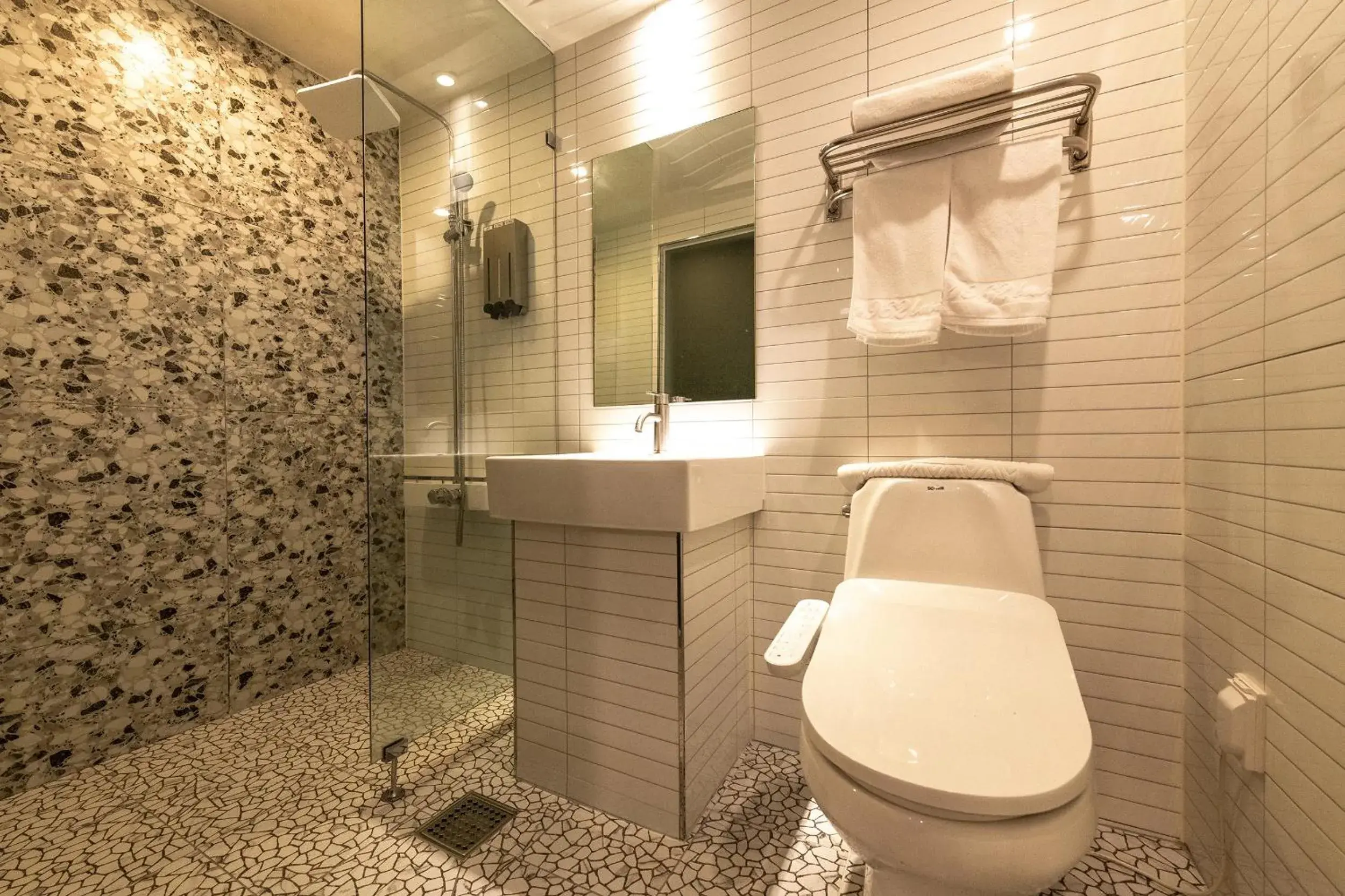 H Avenue Chuncheon H Avenue Chuncheon