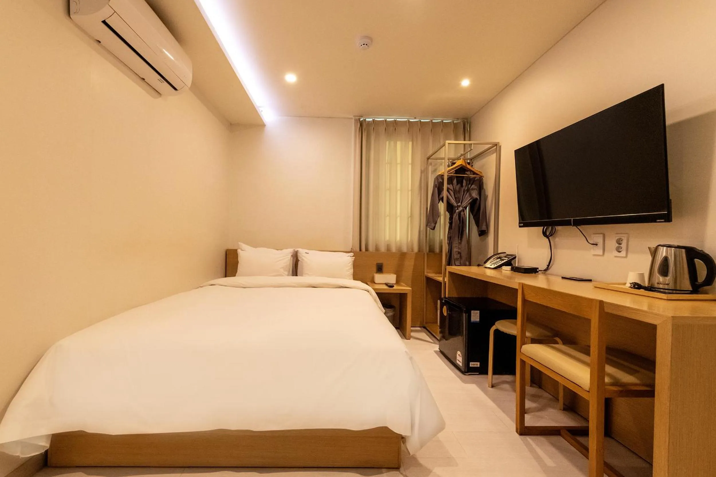 Bed in H Avenue Chuncheon