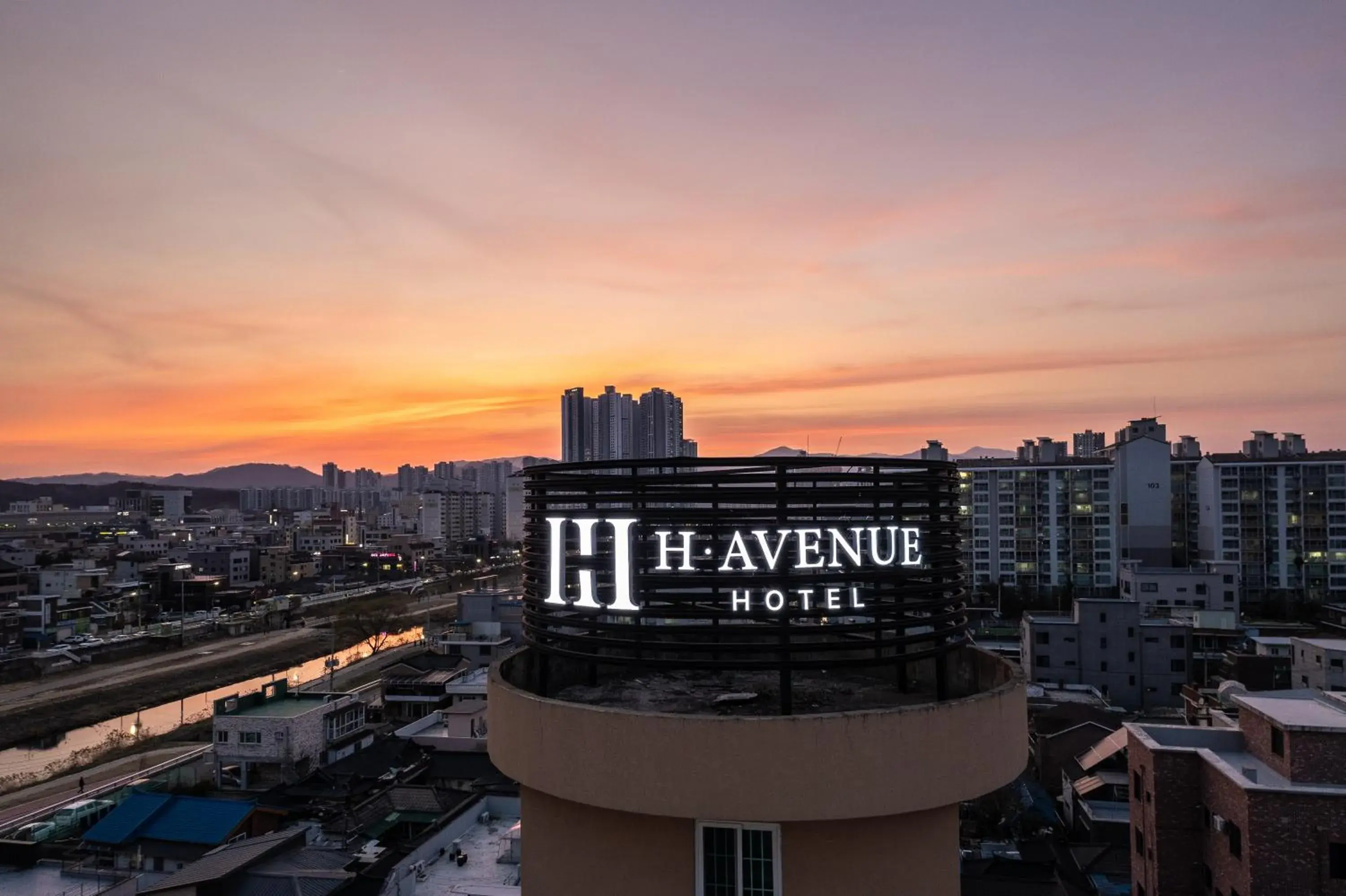 H Avenue Chuncheon H Avenue Chuncheon