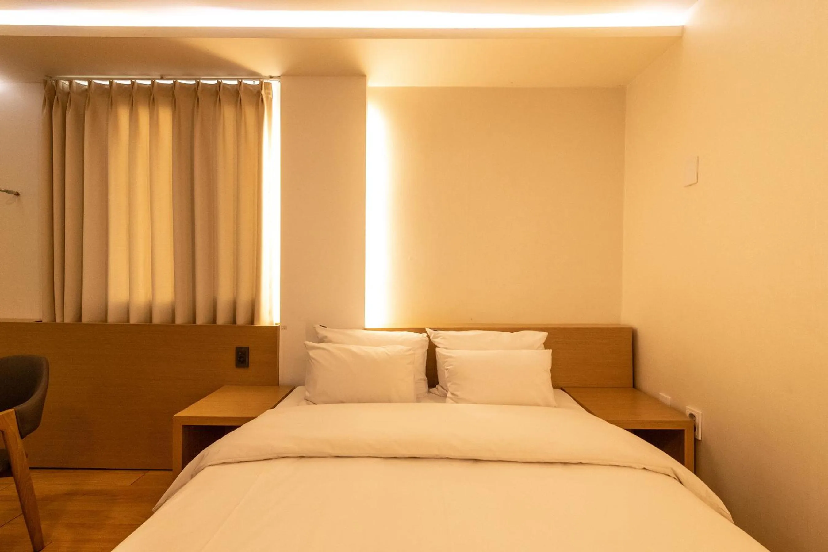 Bed in H Avenue Chuncheon