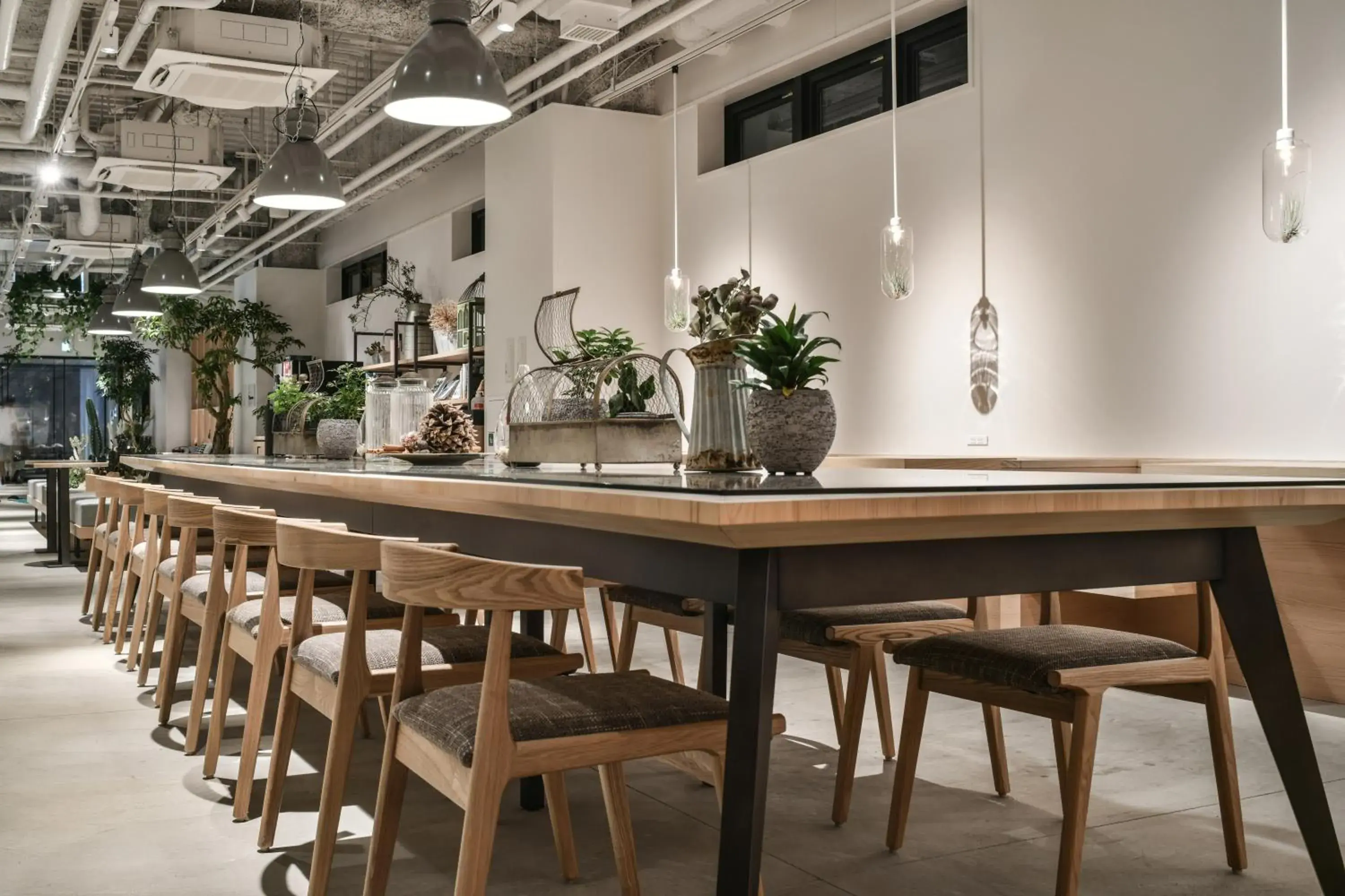 Lounge or bar in REF Omiya by VESSEL HOTELS Lounge or bar in REF Omiya by VESSEL HOTELS