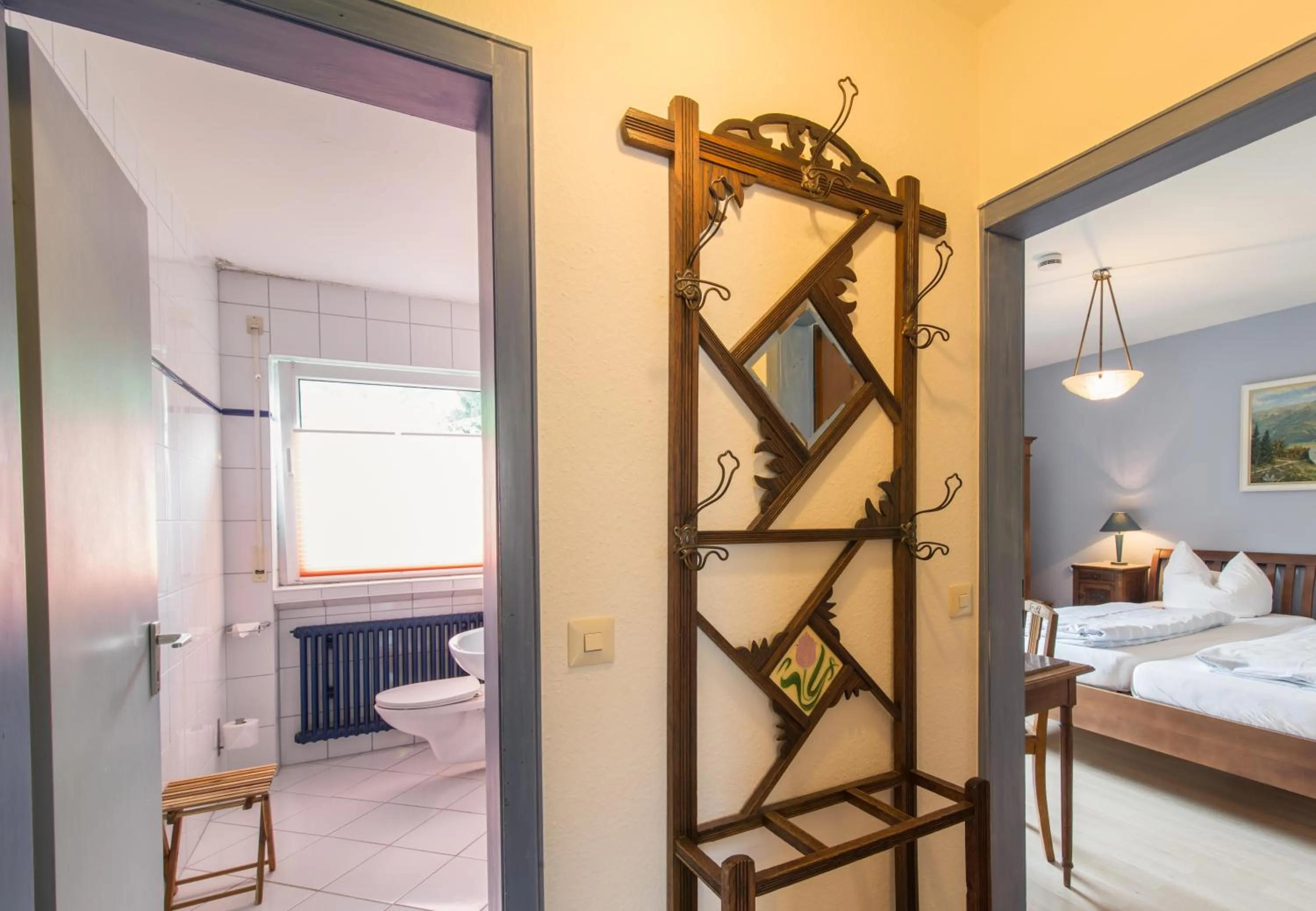 Day, Bed in Goldener Adler Oberried - Hotel & Appartements