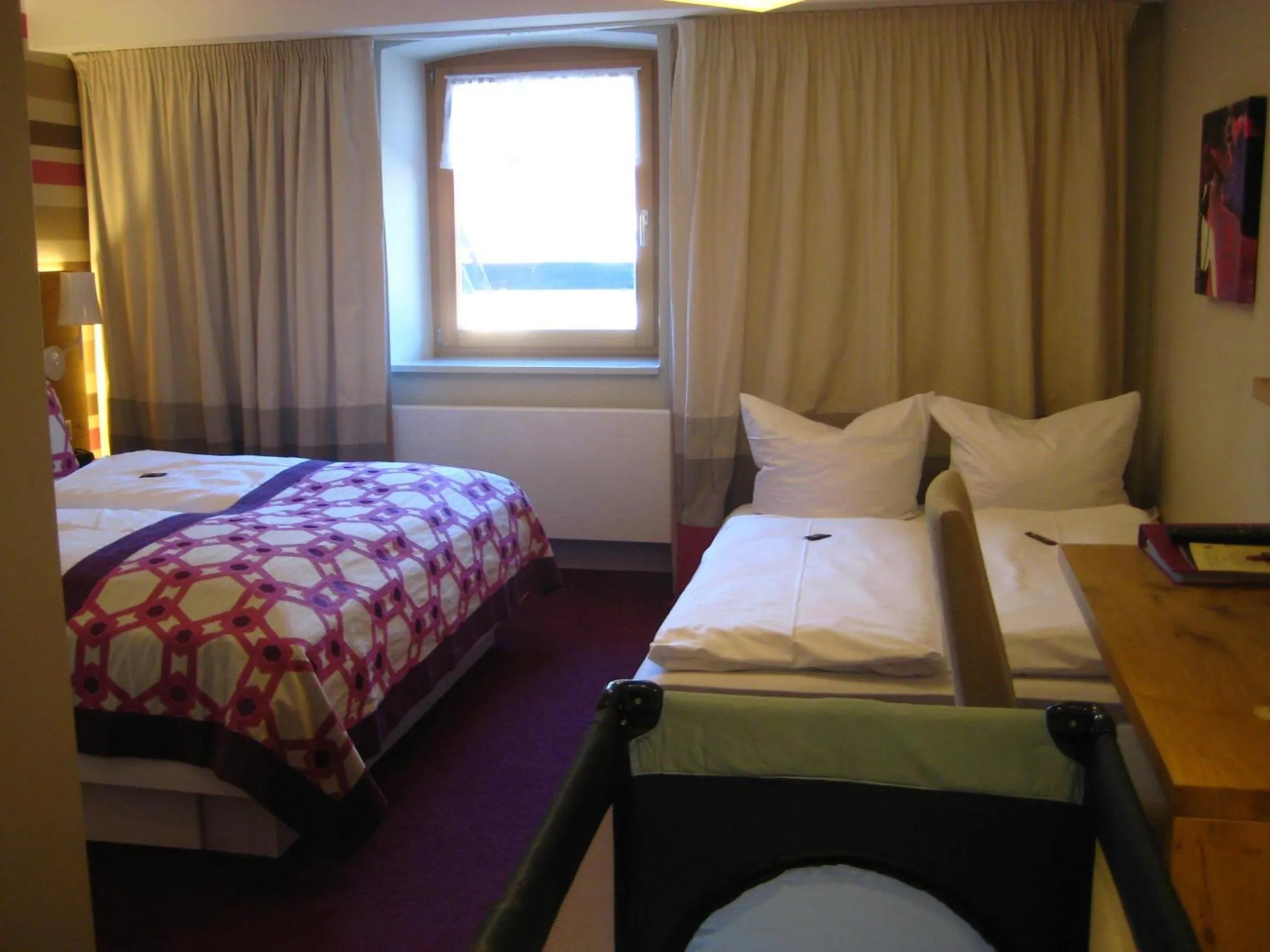 Bed in Goldener Adler Oberried - Hotel & Appartements