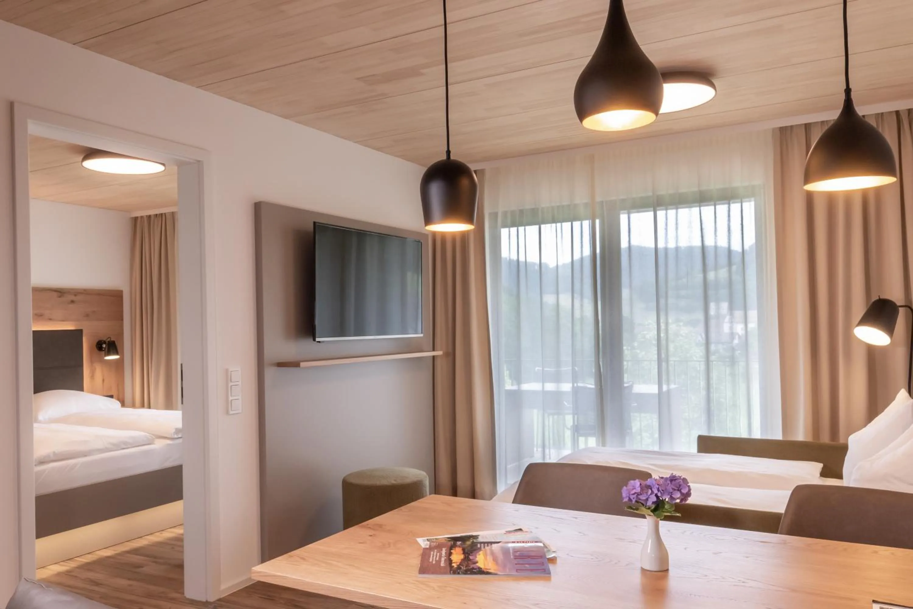 Staff, Bed in Goldener Adler Oberried - Hotel & Appartements