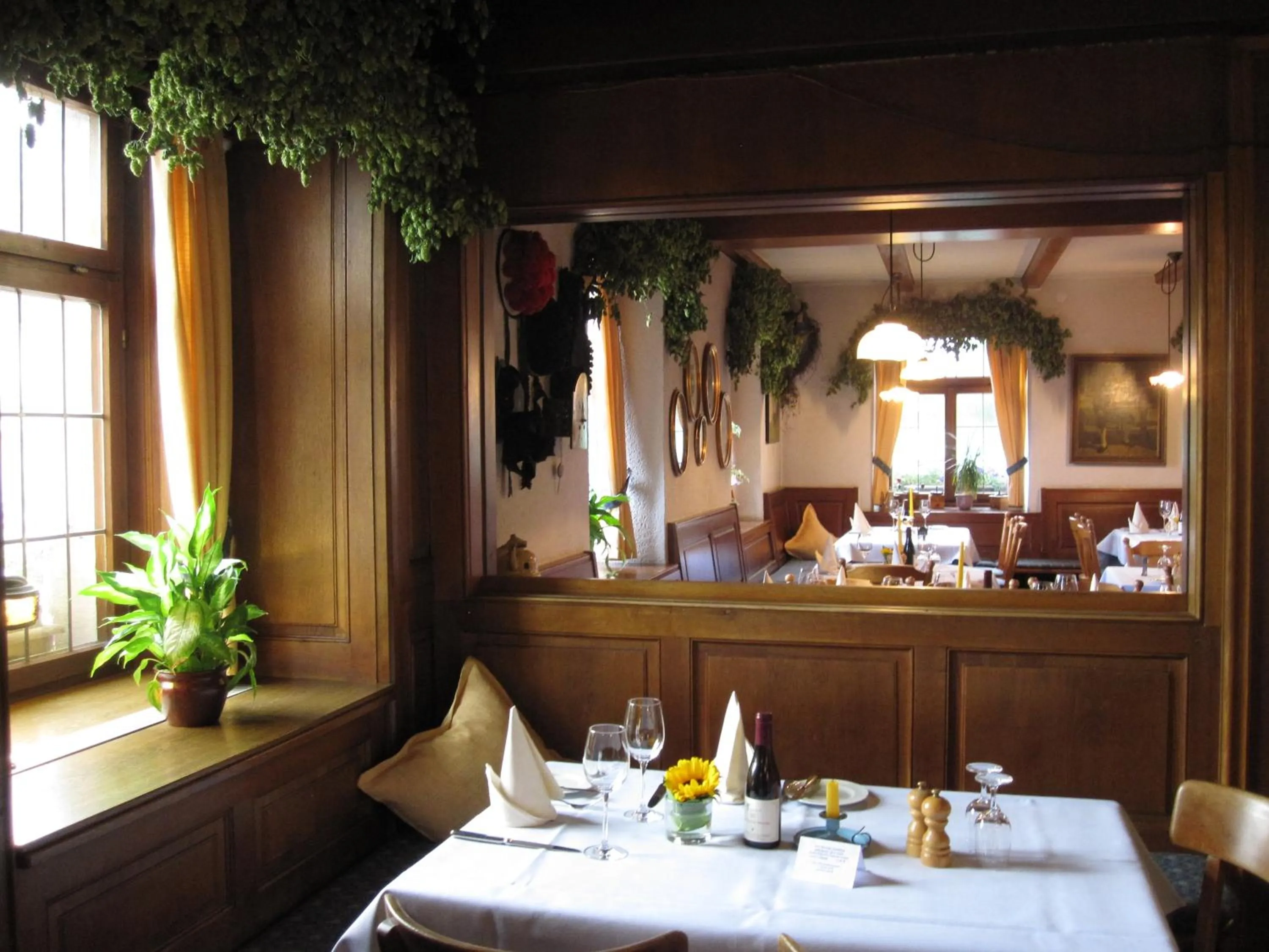 Restaurant/places to eat in Goldener Adler Oberried - Hotel & Appartements