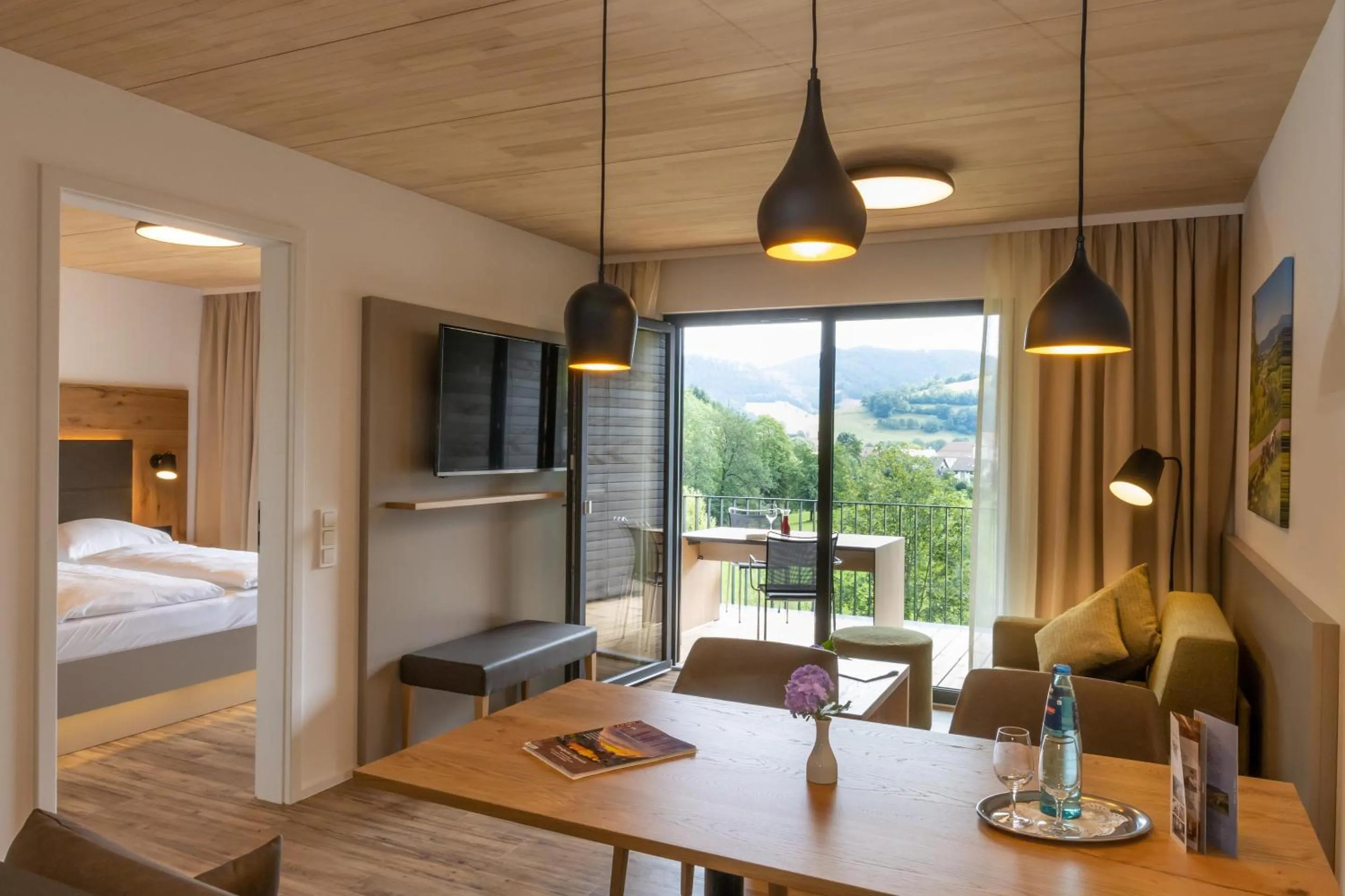 Balcony/Terrace, Bed in Goldener Adler Oberried - Hotel & Appartements