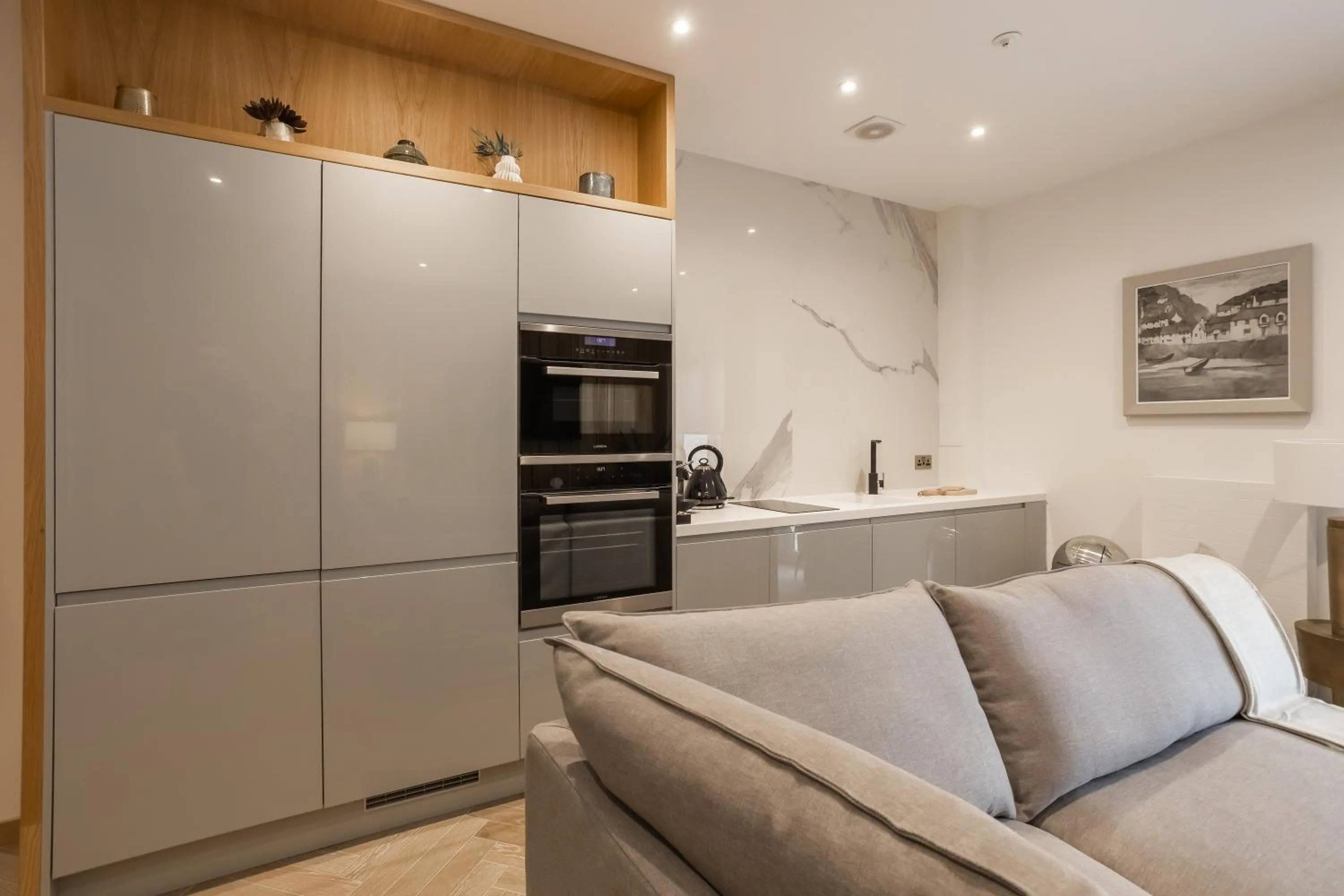 Kitchen or kitchenette in No1 Apartments & Bedrooms St Andrews - St Mary's