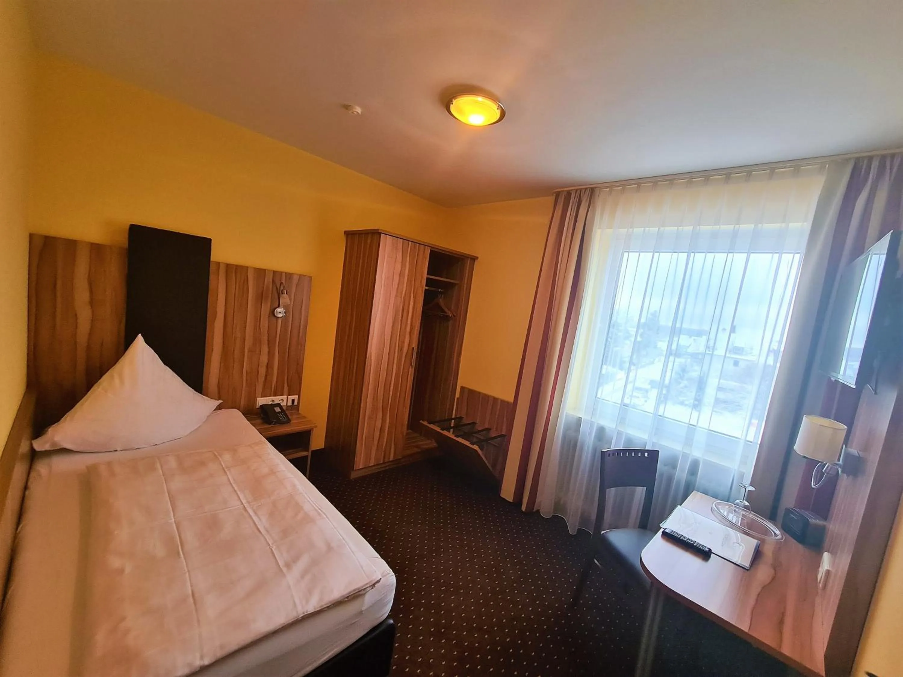 Photo of the whole room, Bed in Hotel Silberhorn