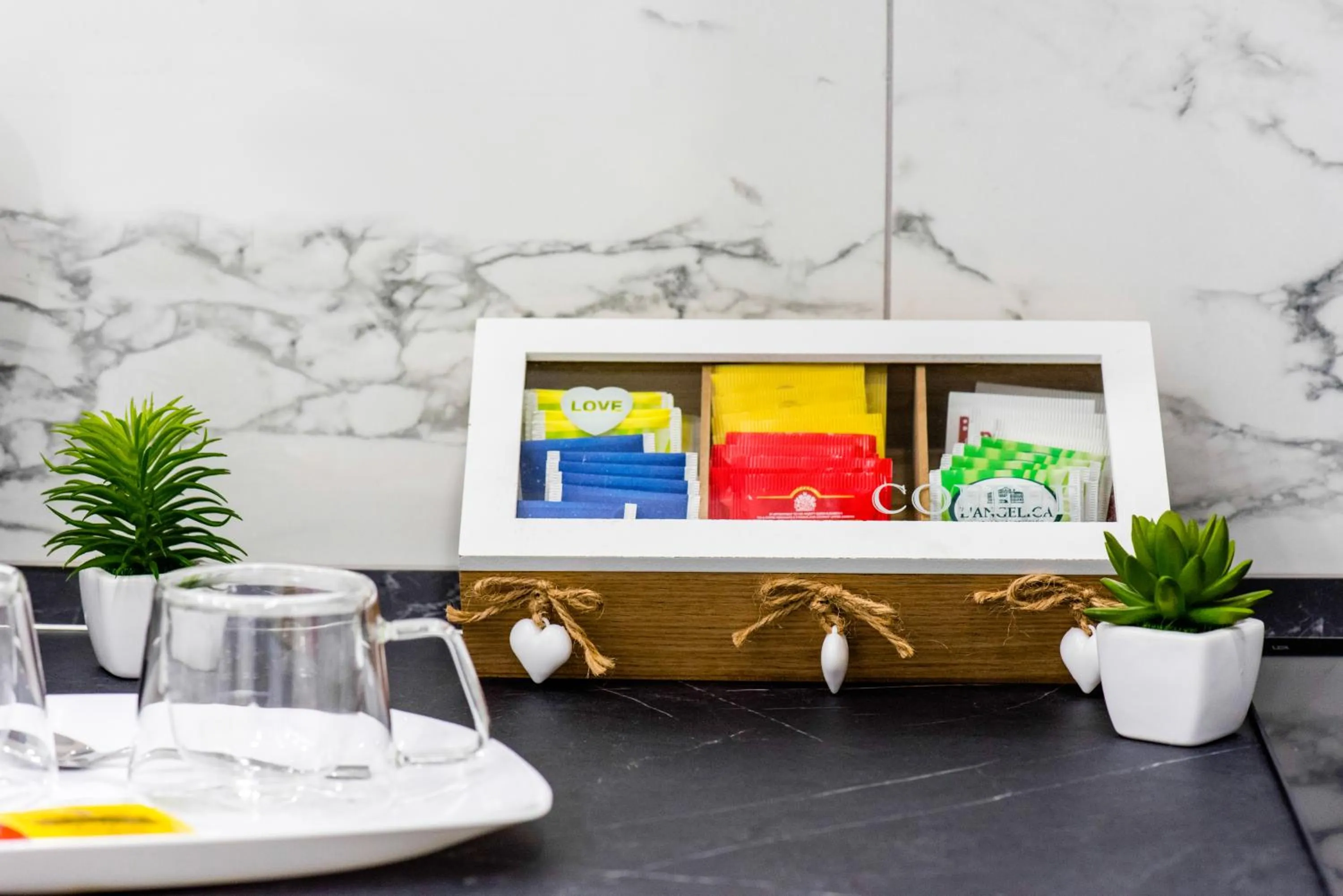 Coffee/tea facilities in Elly's B&B