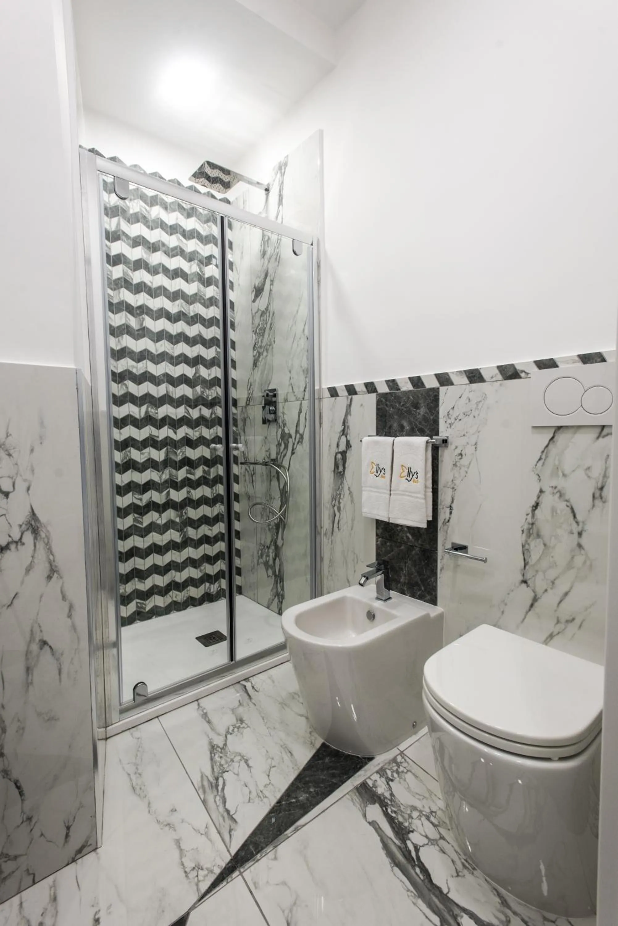 Shower in Elly's B&B