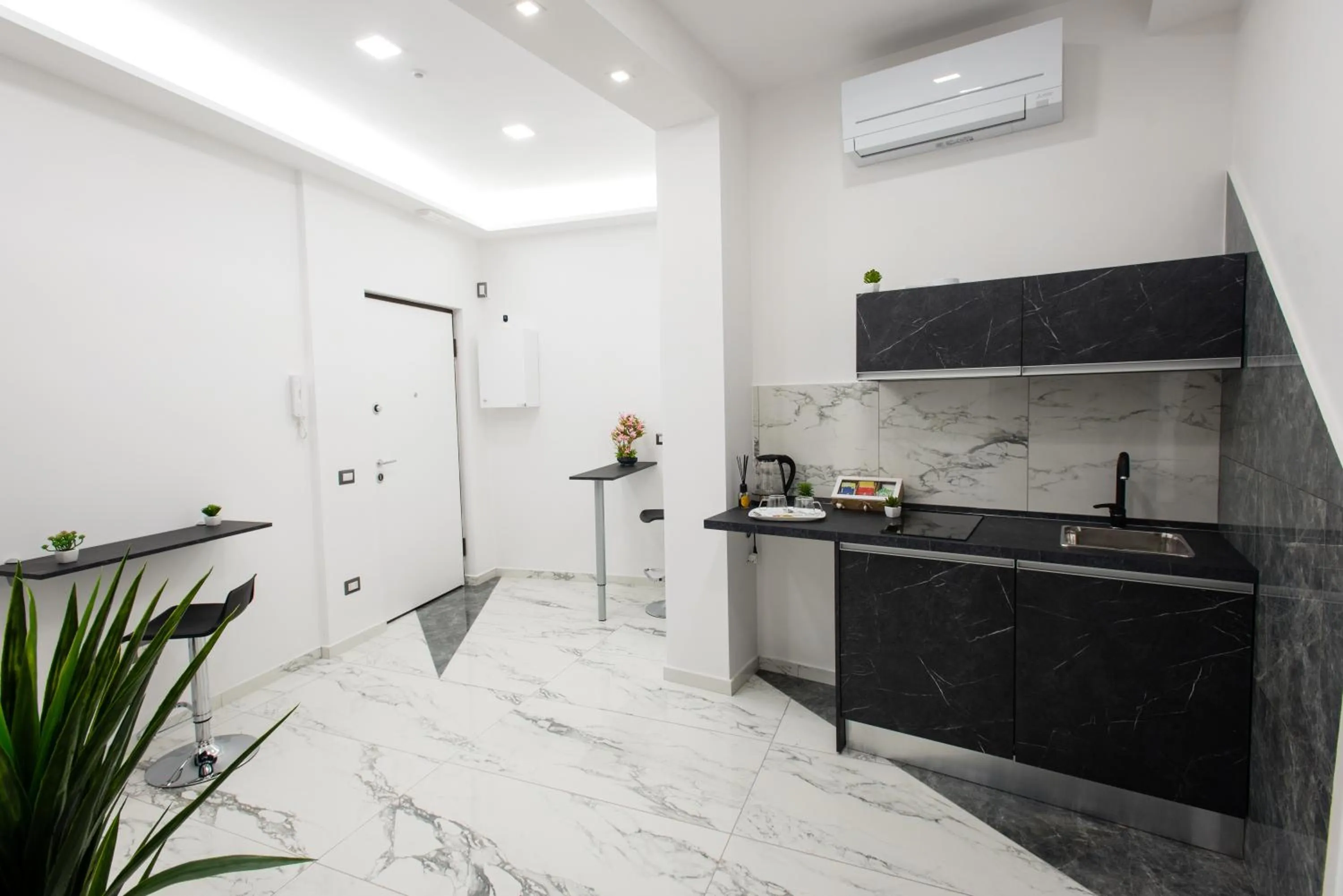 Kitchen or kitchenette in Elly's B&B