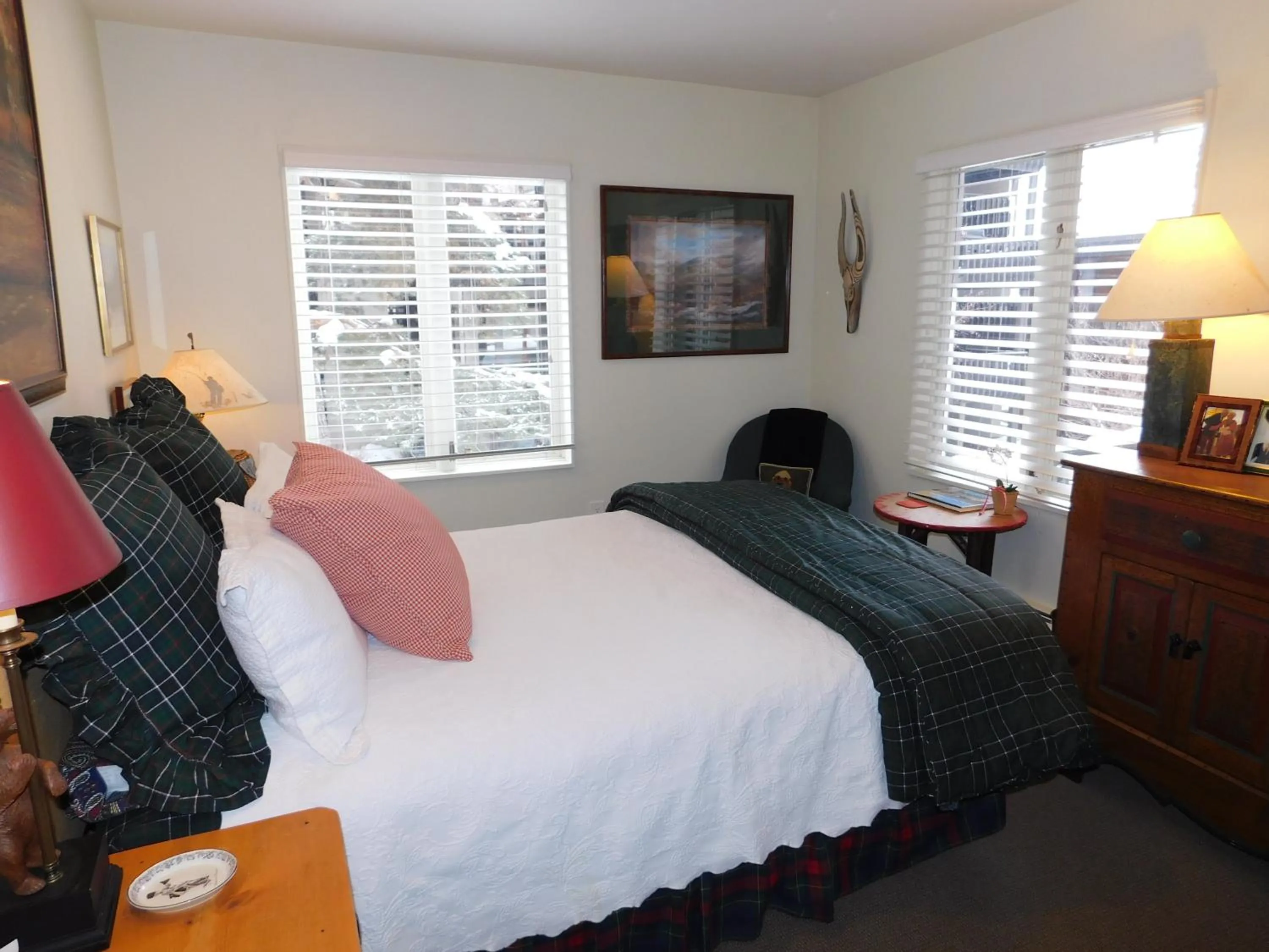 Bed in All Seasons by Vail Realty