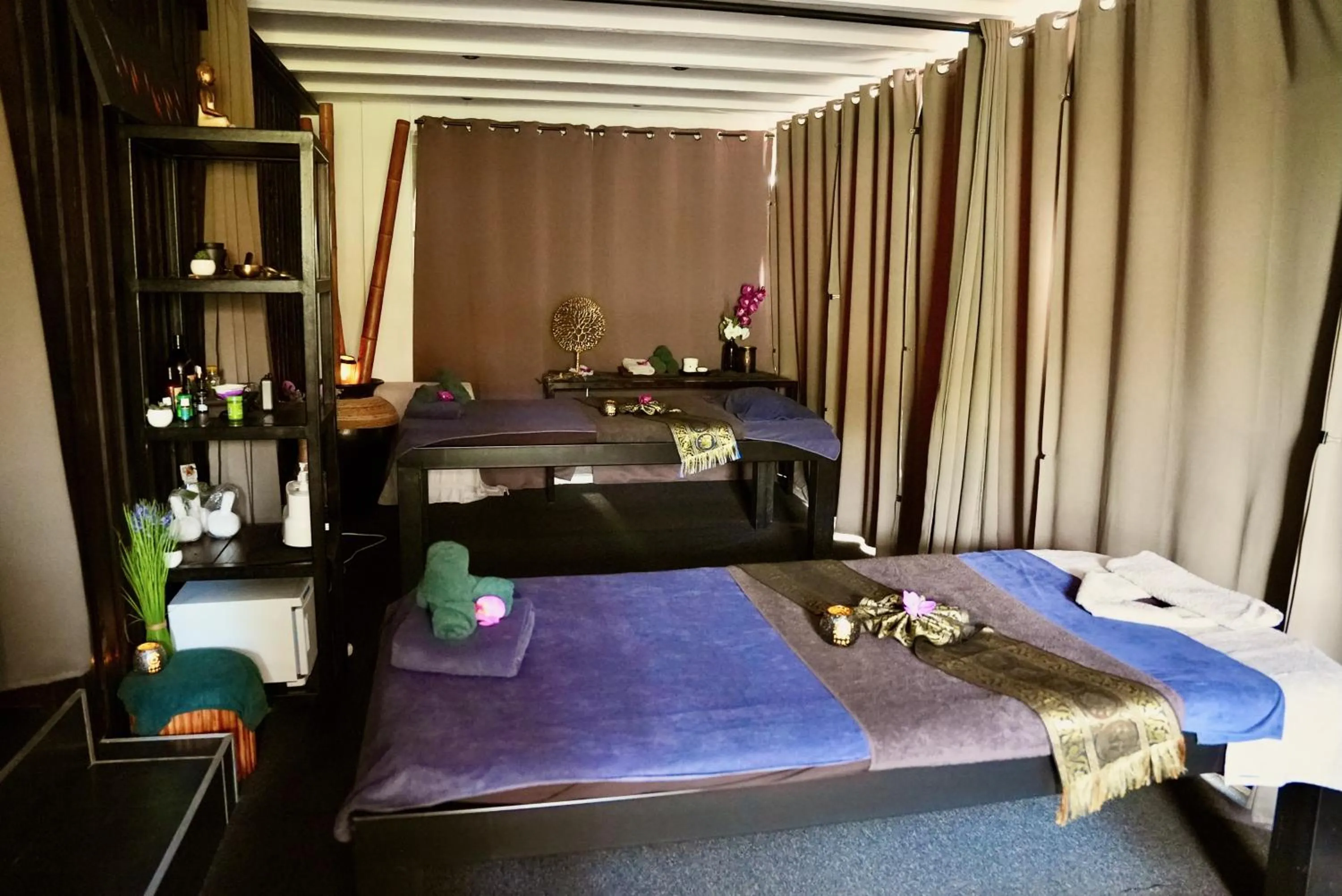 Bed in Mas La Farelle Gîte, Fitness & Salle de jeux gratuite & SPA en supplément