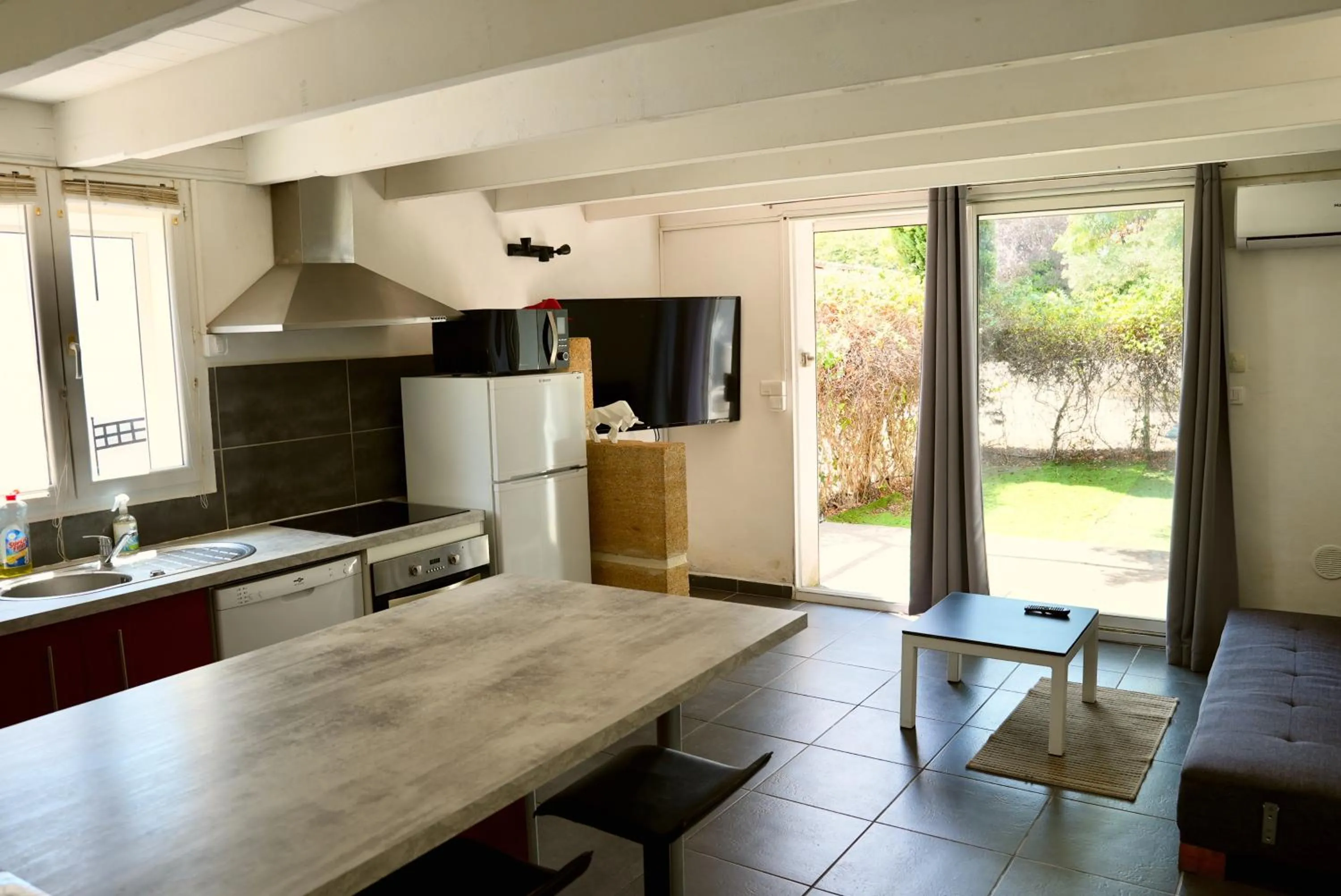 Mas La Farelle Gîte, Fitness & Salle de jeux gratuite & SPA en supplément