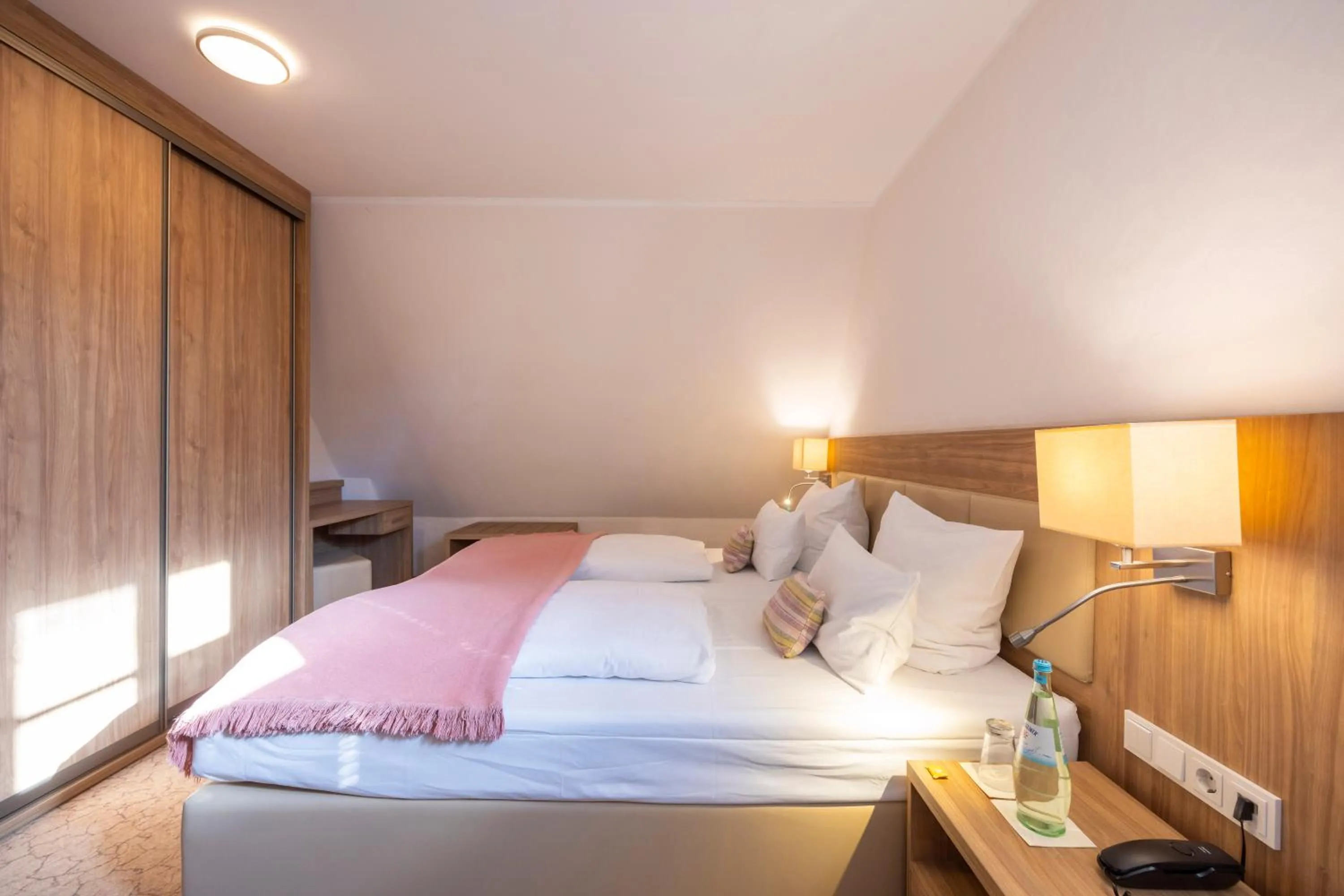 Bedroom, Bed in Parkhotel Hohenfeld Münster