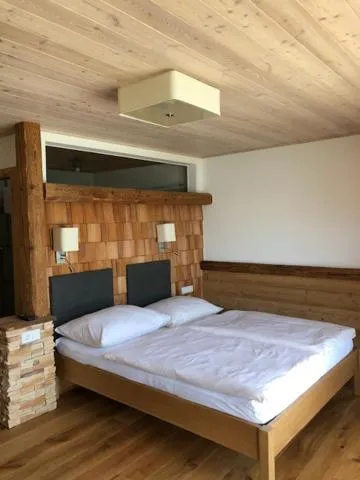 Bedroom, Bed in Pension Christina