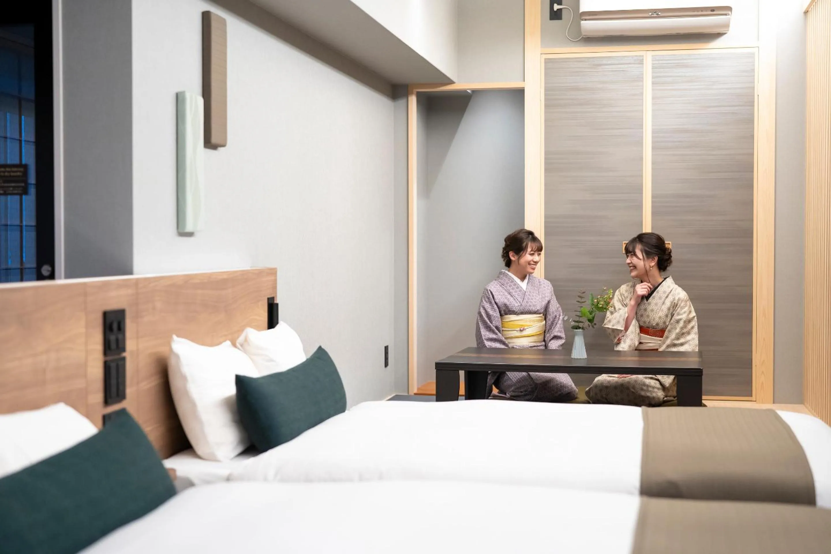 Living room, Bed in RESI STAY Hotel Sun Chlorella