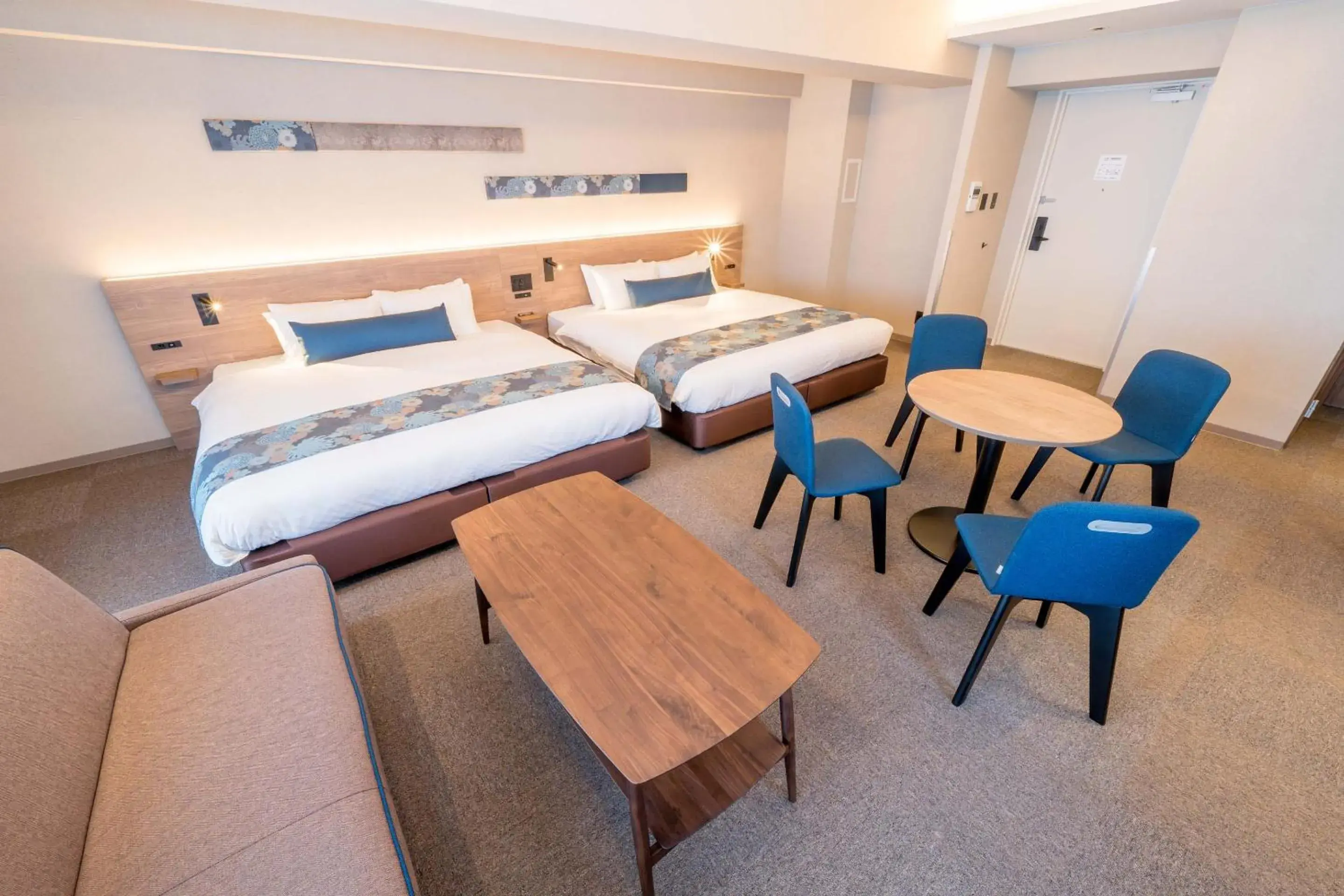 Living room, Bed in RESl STAY HOTEL SUN CHLORELLA Living room, Bed in RESl STAY HOTEL SUN CHLORELLA