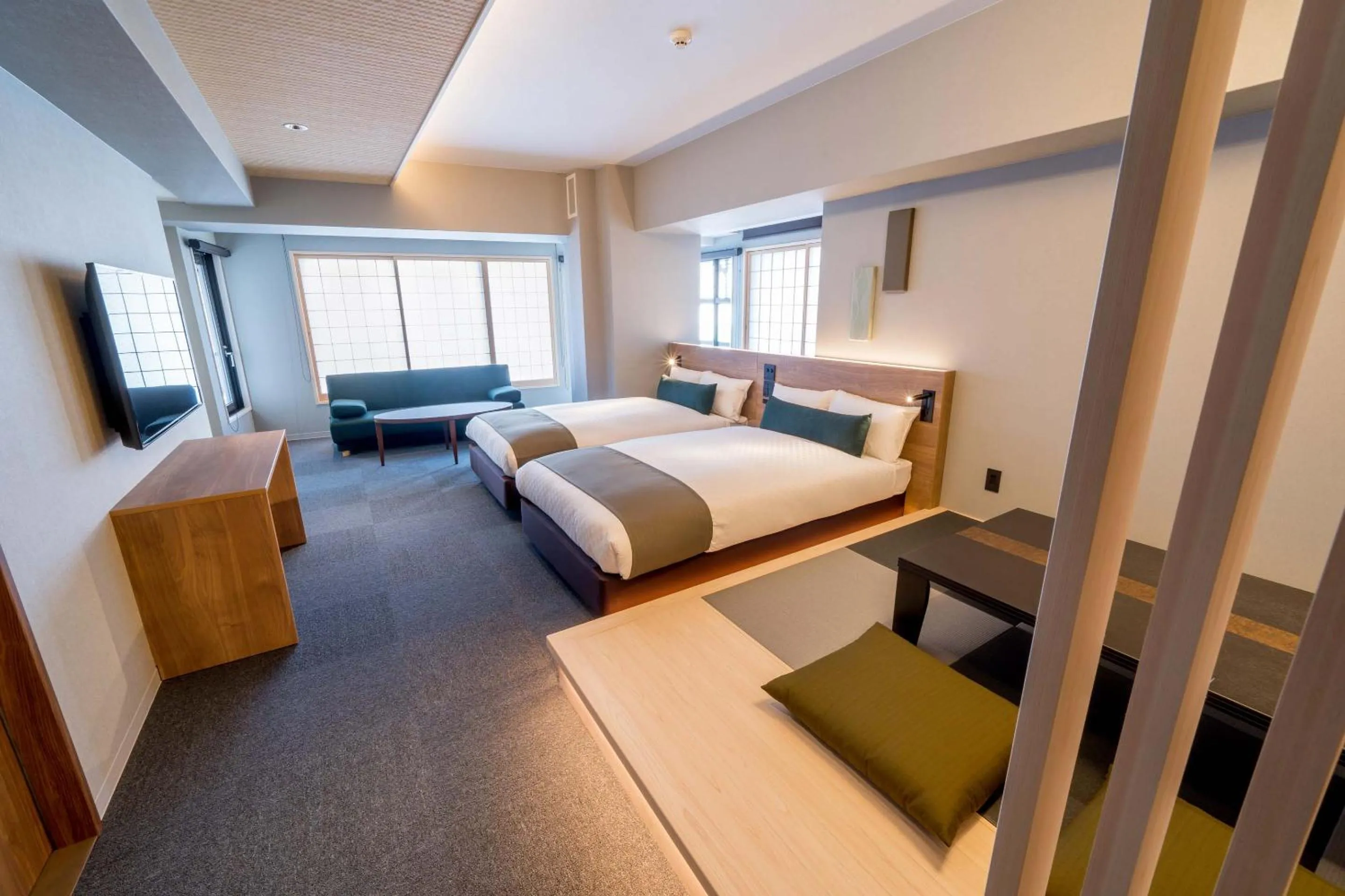 Living room, Bed in RESI STAY Hotel Sun Chlorella