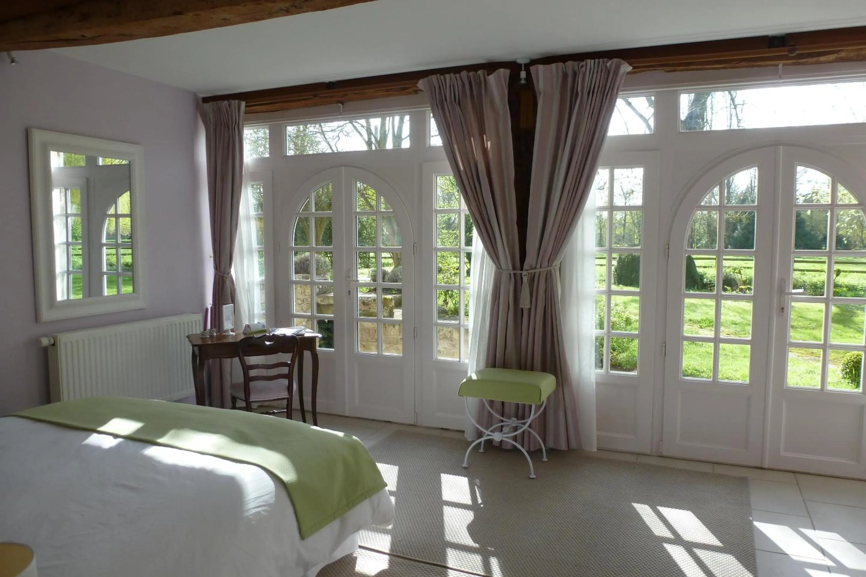 Bedroom, Bed in Chambres d'hôtes du Bas Manoir
