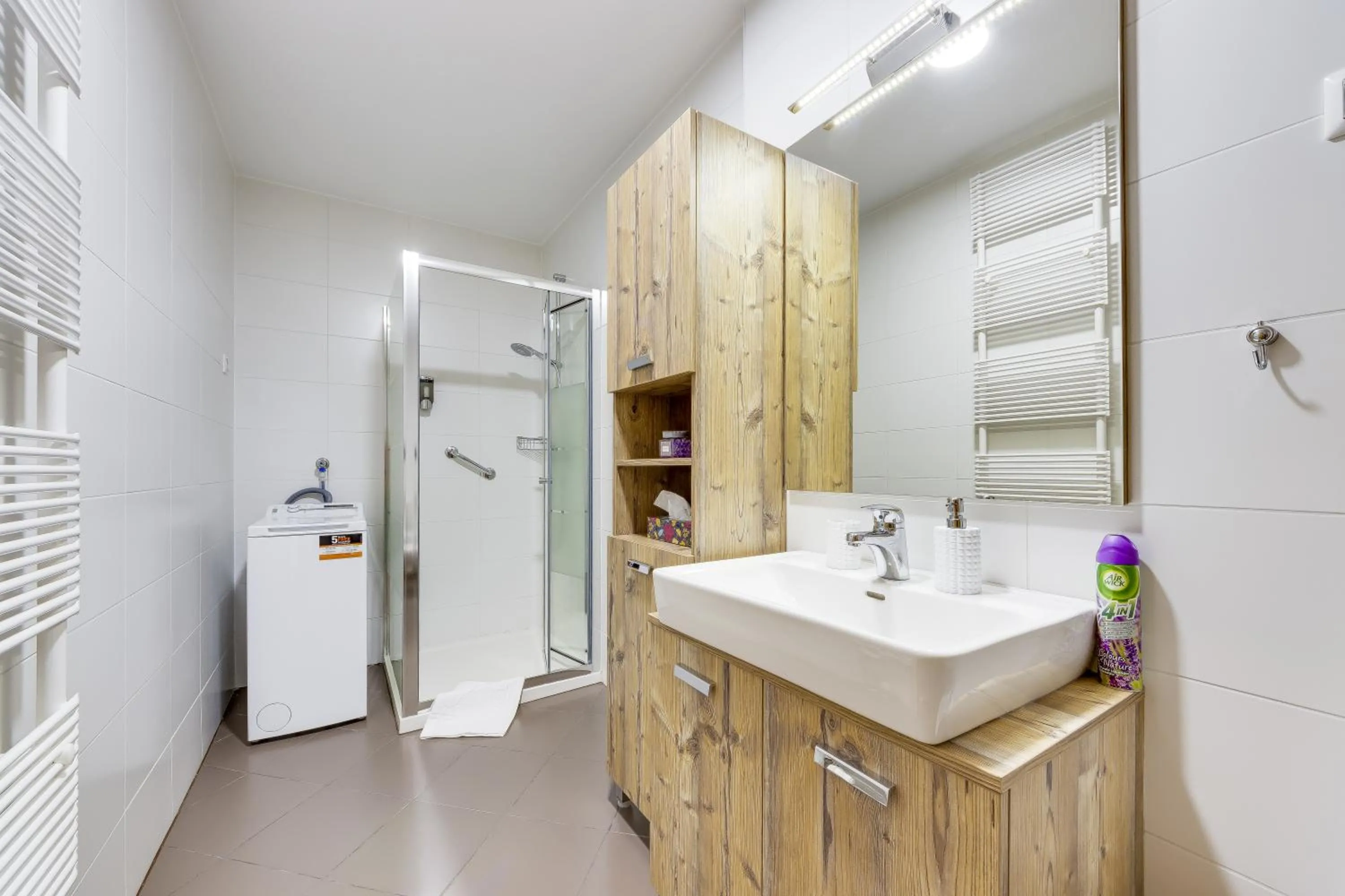 Shower in J&M Holiday Home Moravske Toplice