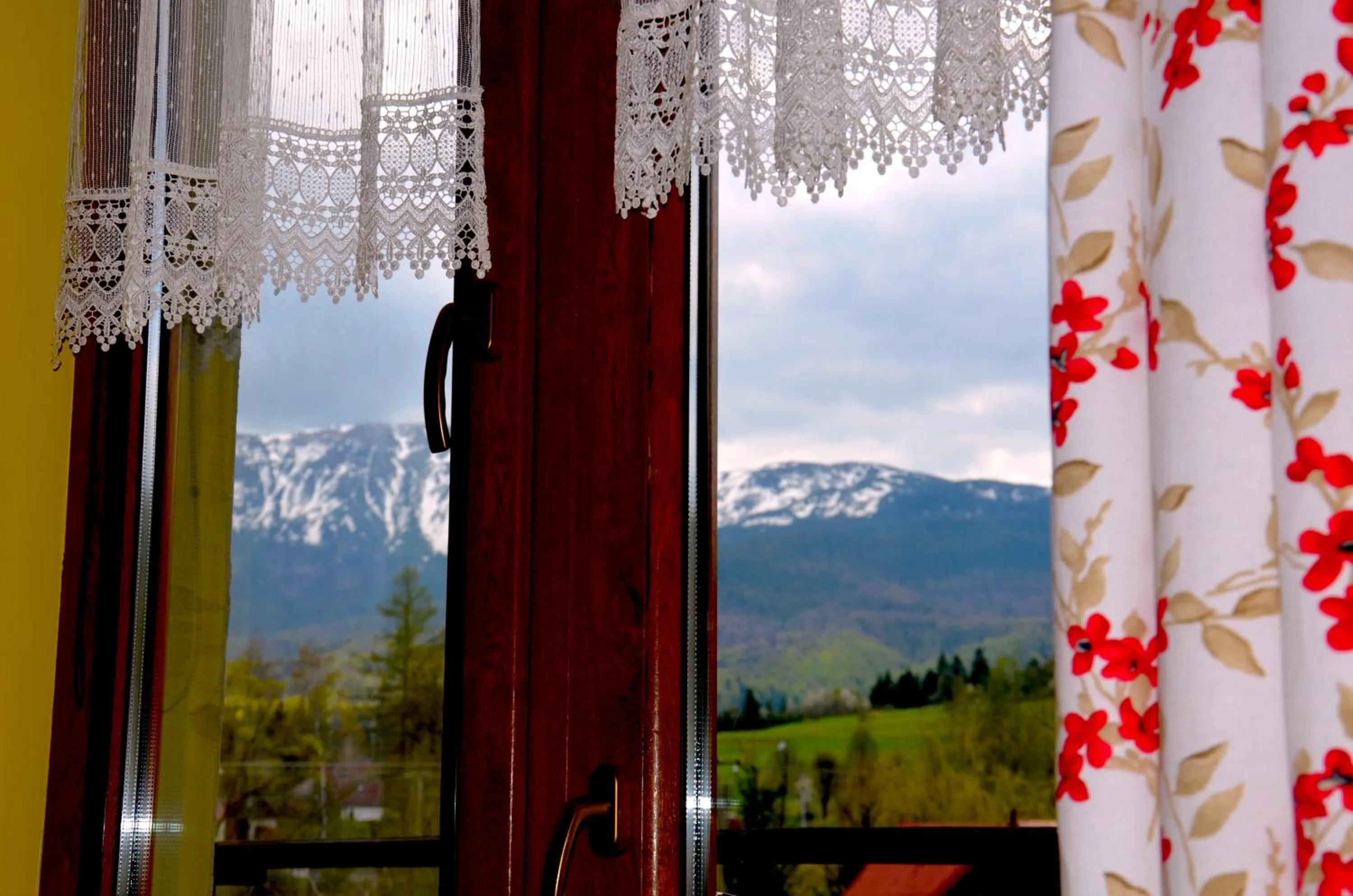 Ośrodek Wypoczynkowo-Szkoleniowy HALNY