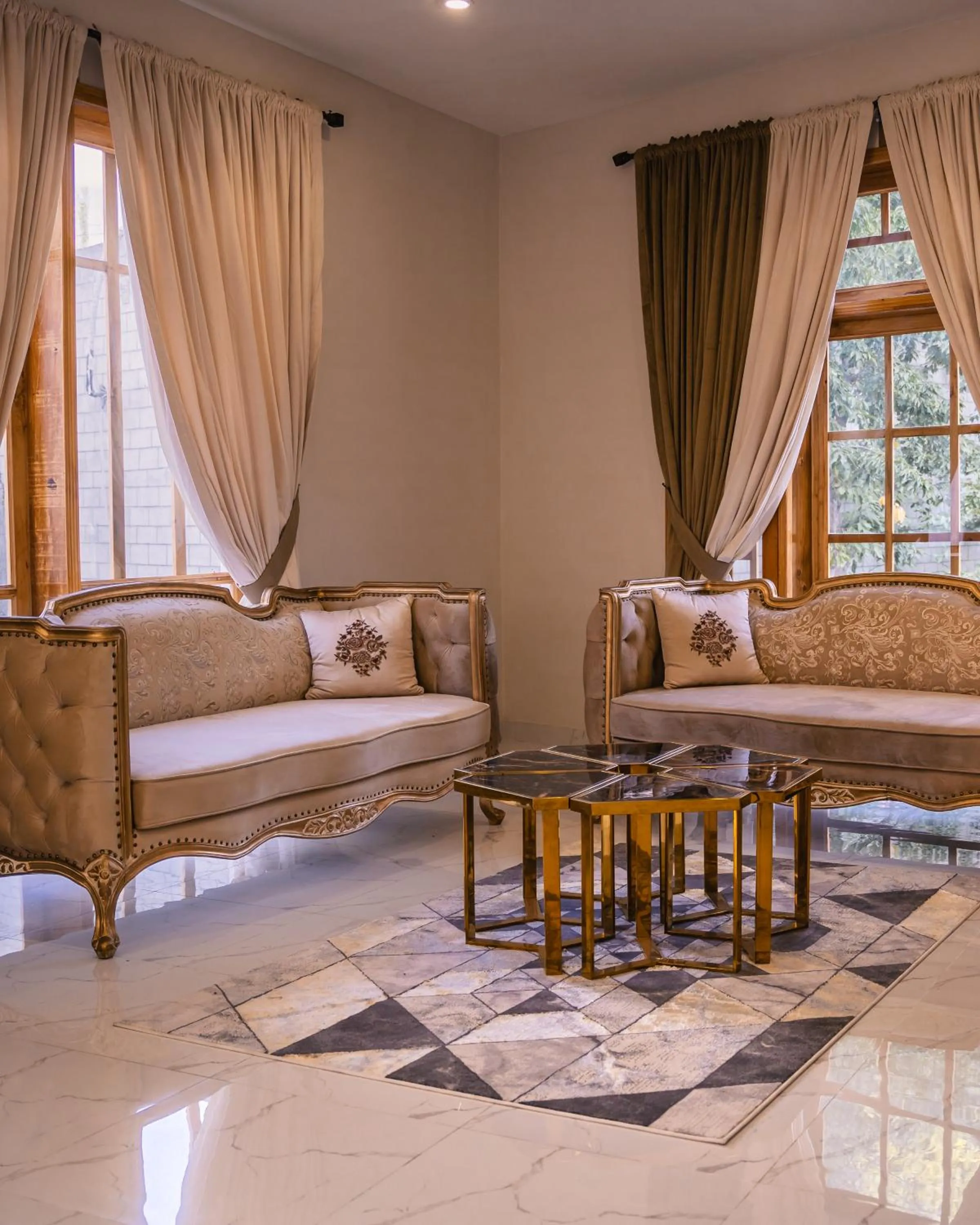 Living room in ISLE OF HIGHLAND TOURS Guest House