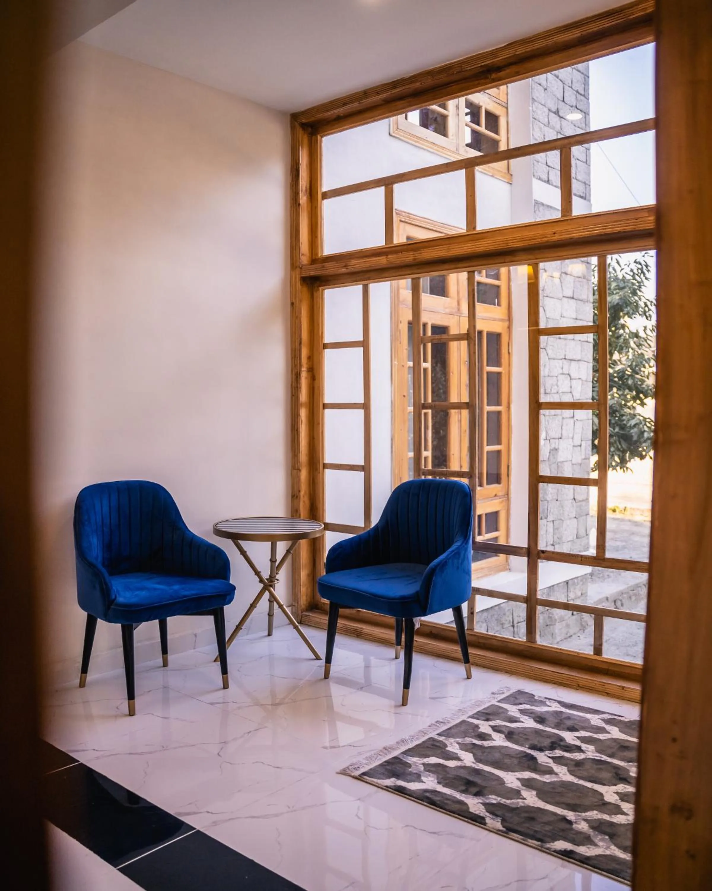 Patio in ISLE OF HIGHLAND TOURS Guest House