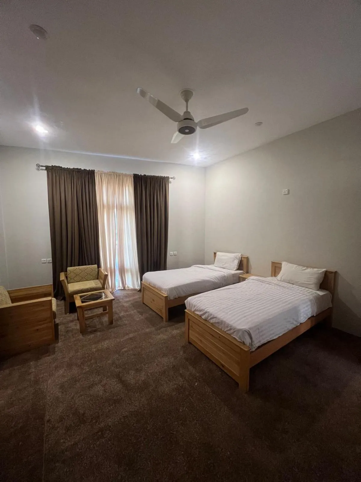 Bed in ISLE OF HIGHLAND TOURS Guest House