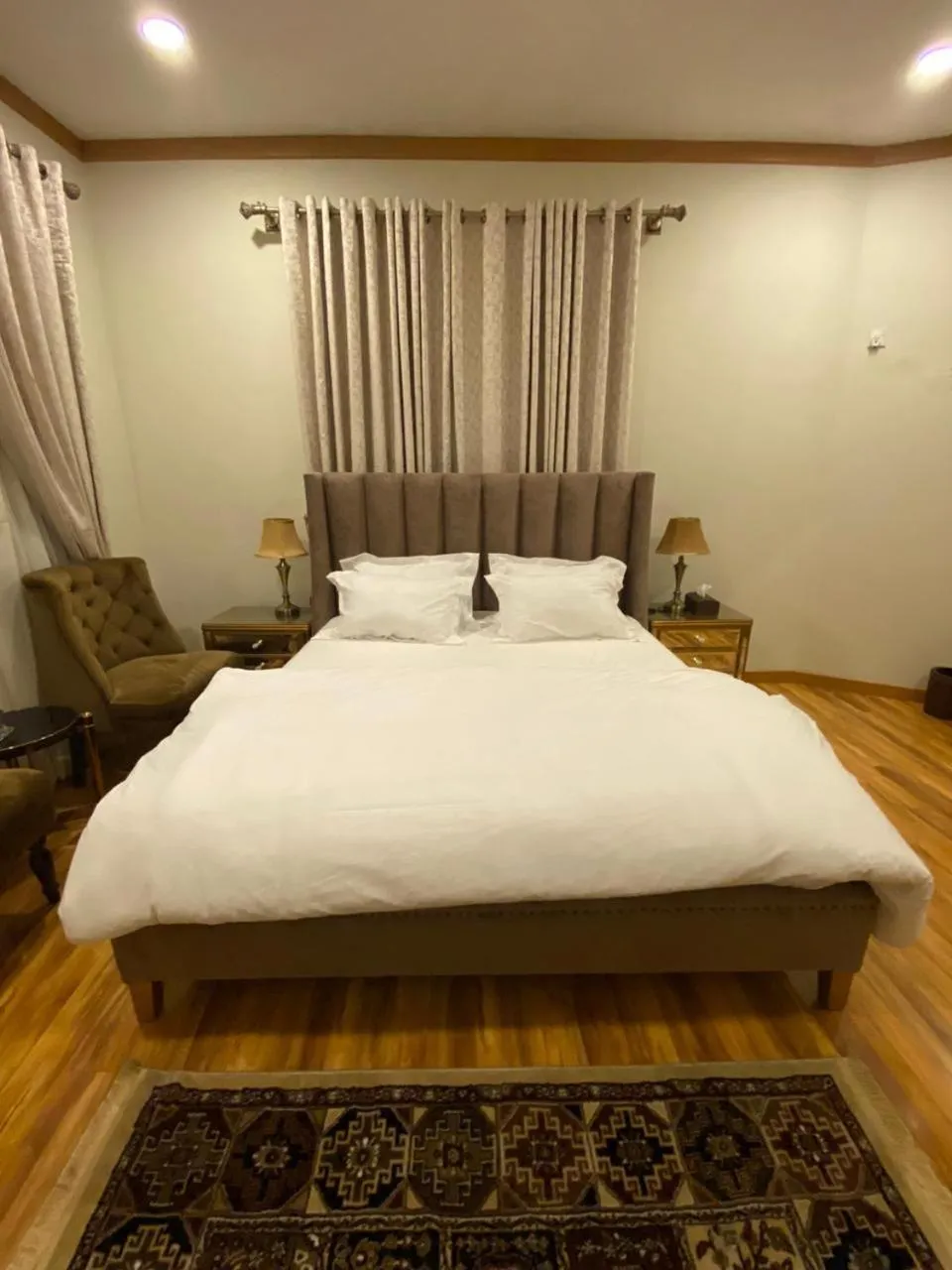 Bed in ISLE OF HIGHLAND TOURS Guest House