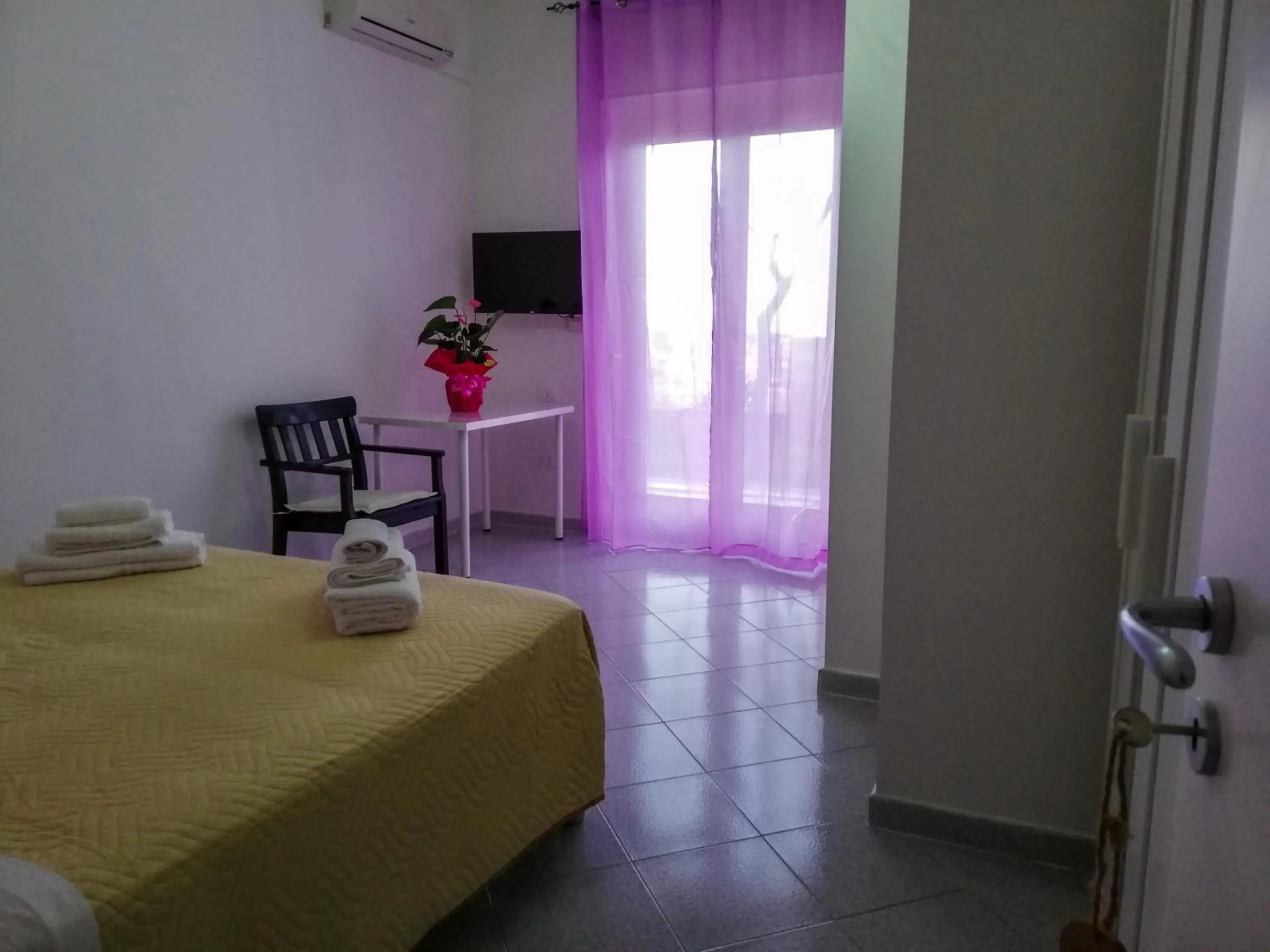 Photo of the whole room in B&B Collemare