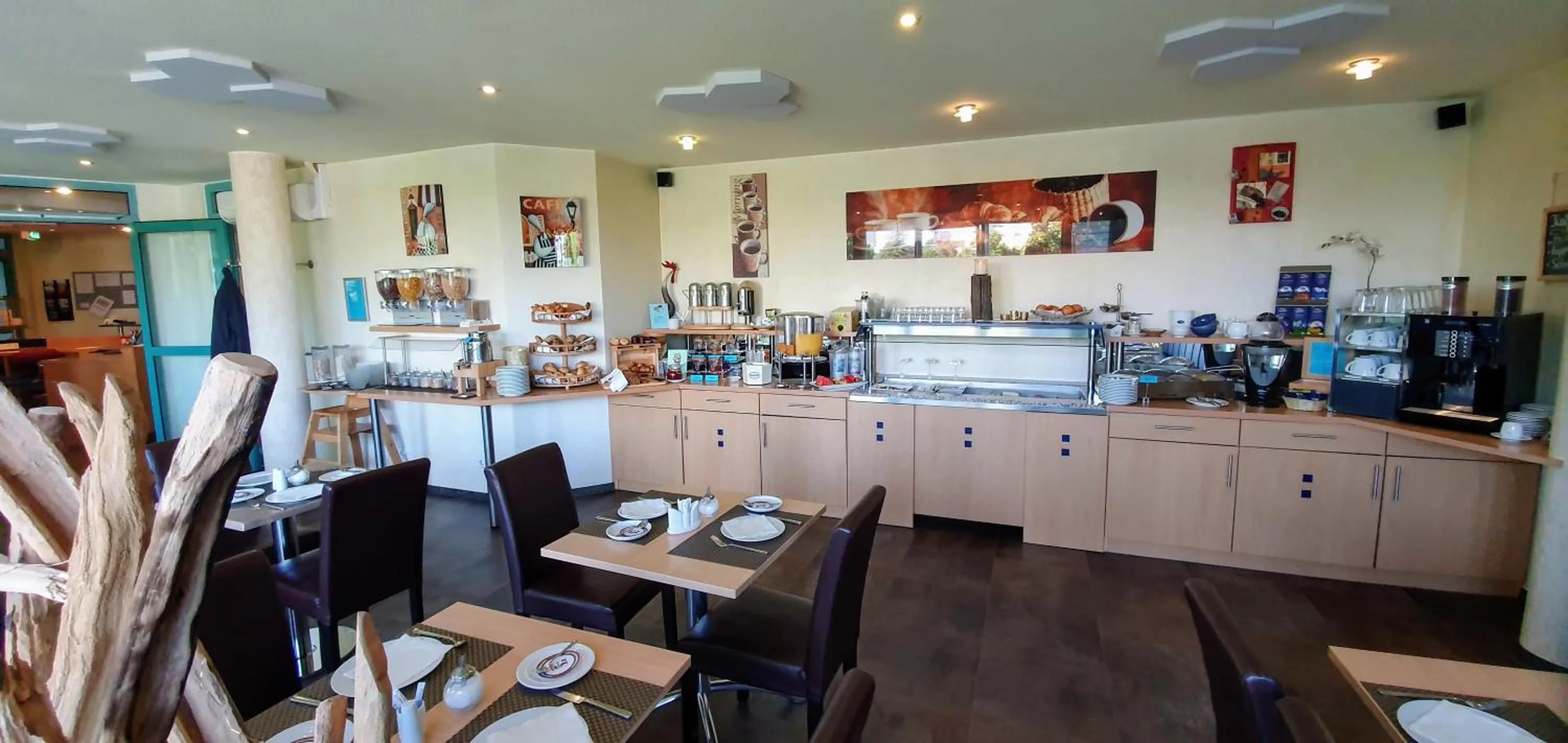 Restaurant/places to eat in Hotel Ifen