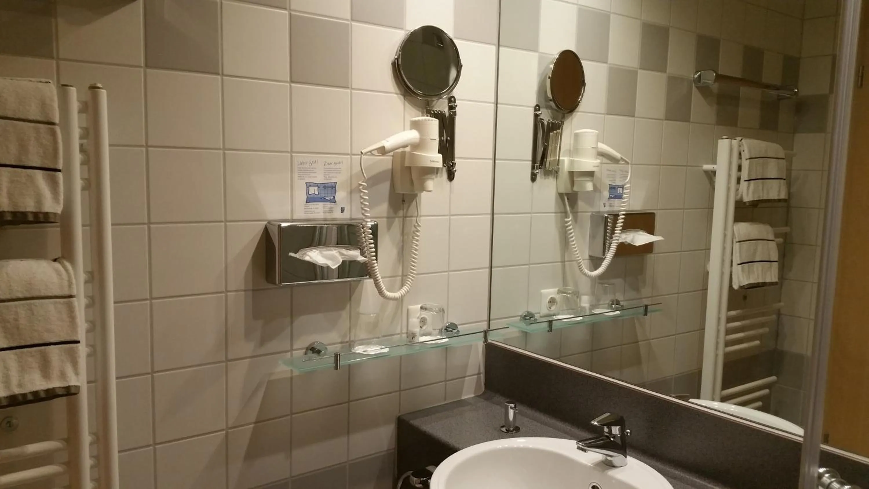 Bathroom in Hotel Ifen