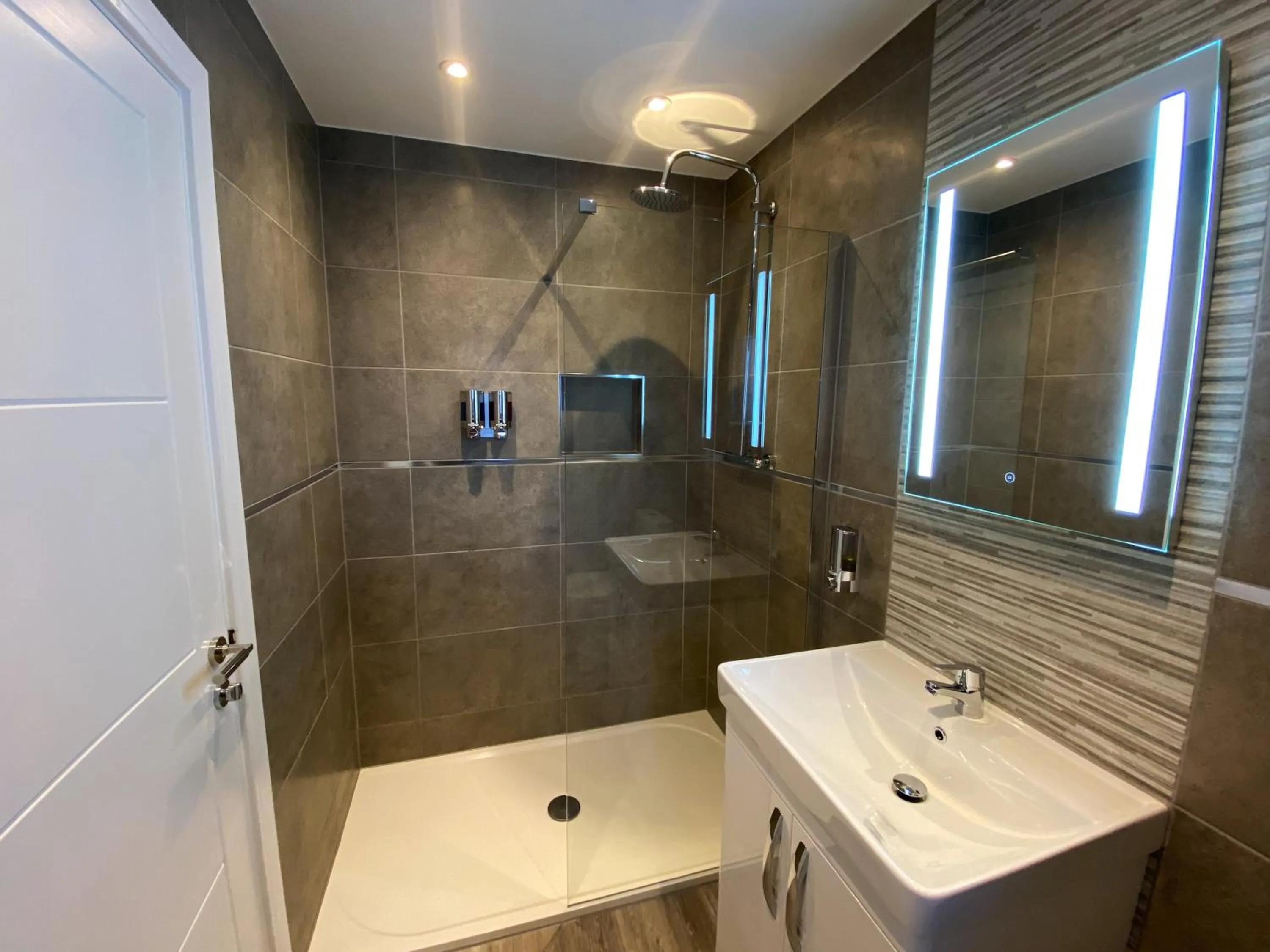 Shower in King Street Serviced Apartments