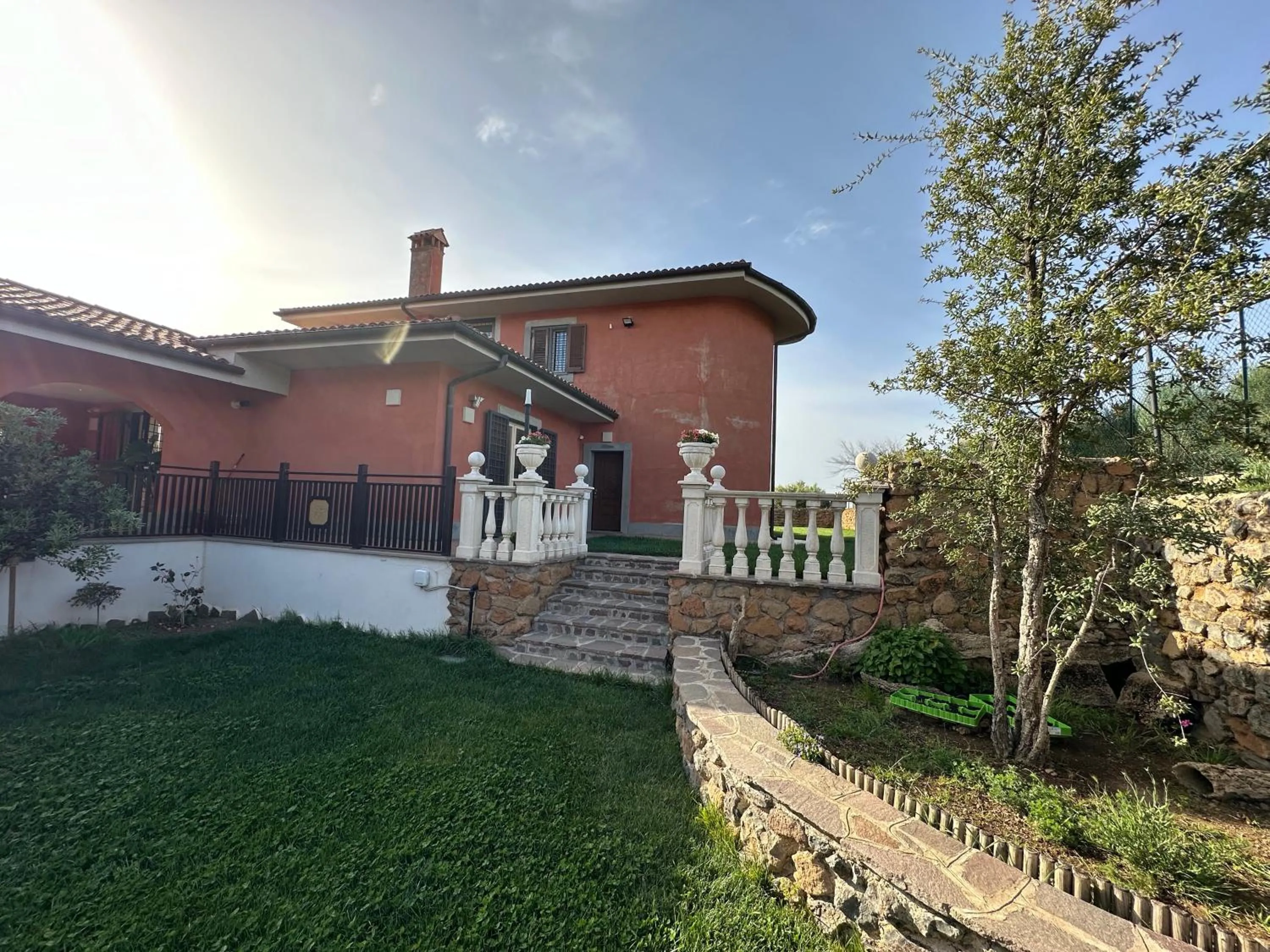 Property building in B&B Bee