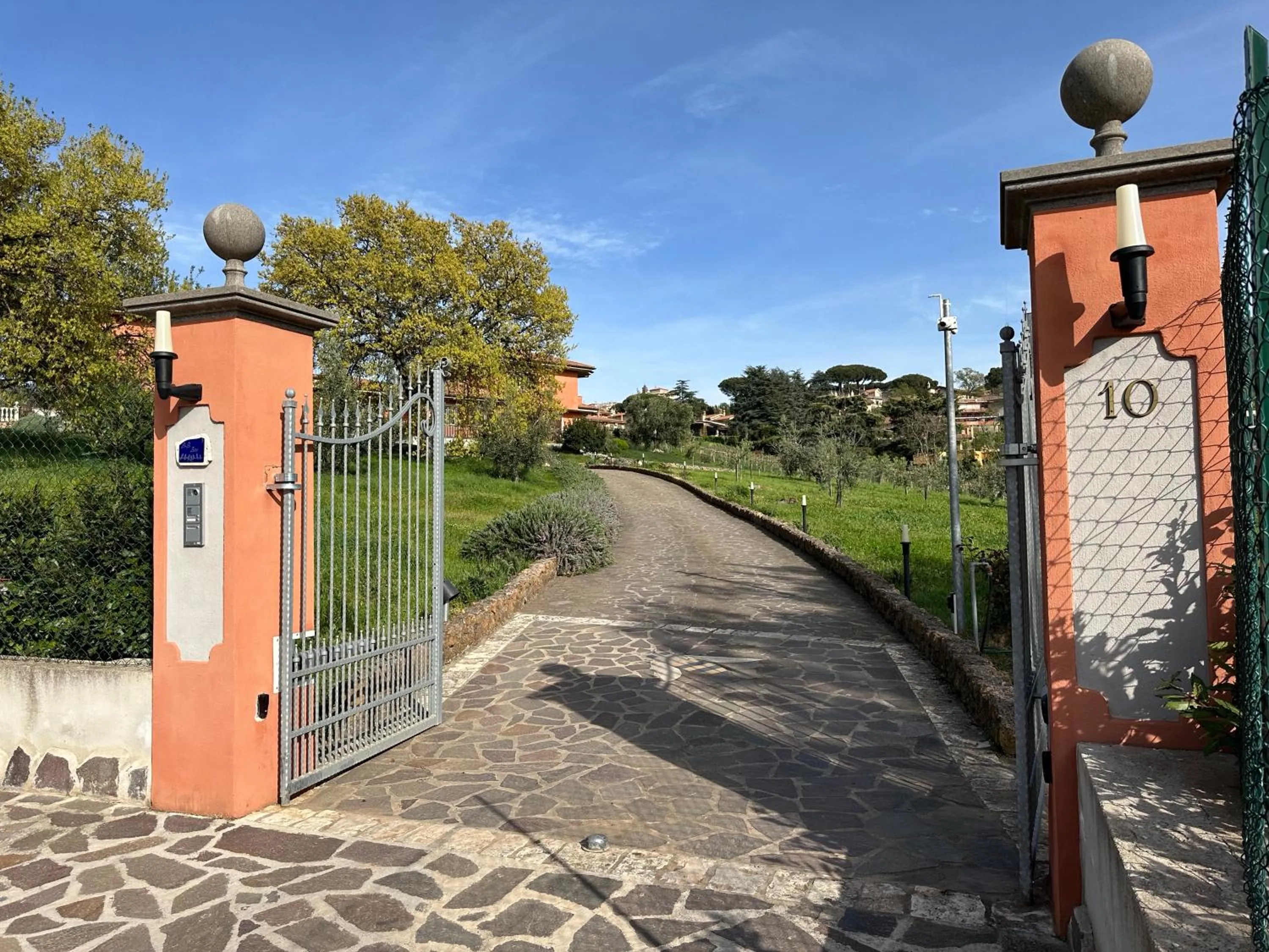 Facade/entrance in B&B Bee